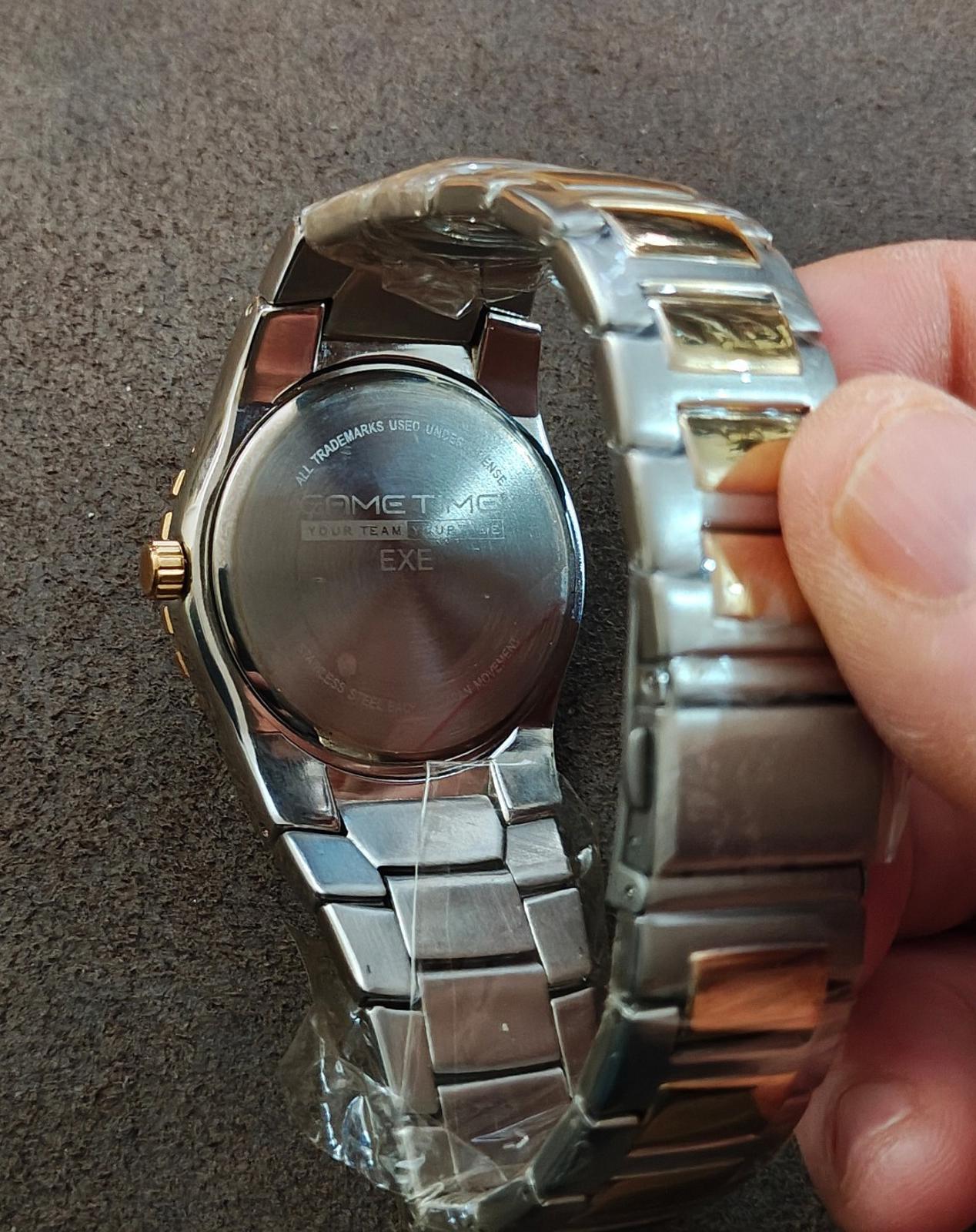 Beautiful Game Time University of North Dakota Fighting Sioux Hockey Watch New
