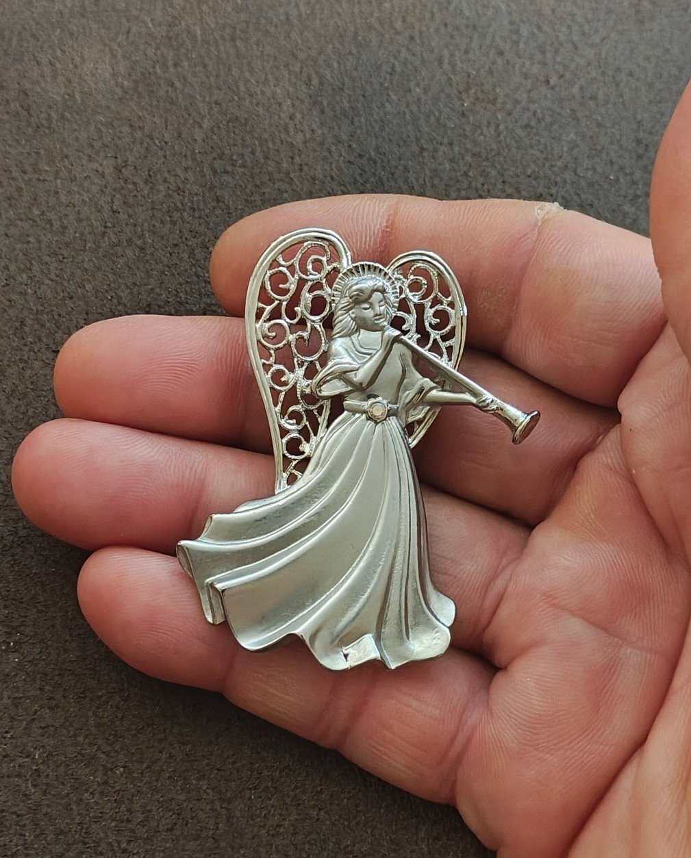 1980s Signed JJ Pewter Trumpeting Angel Brooch With Filigree Wings