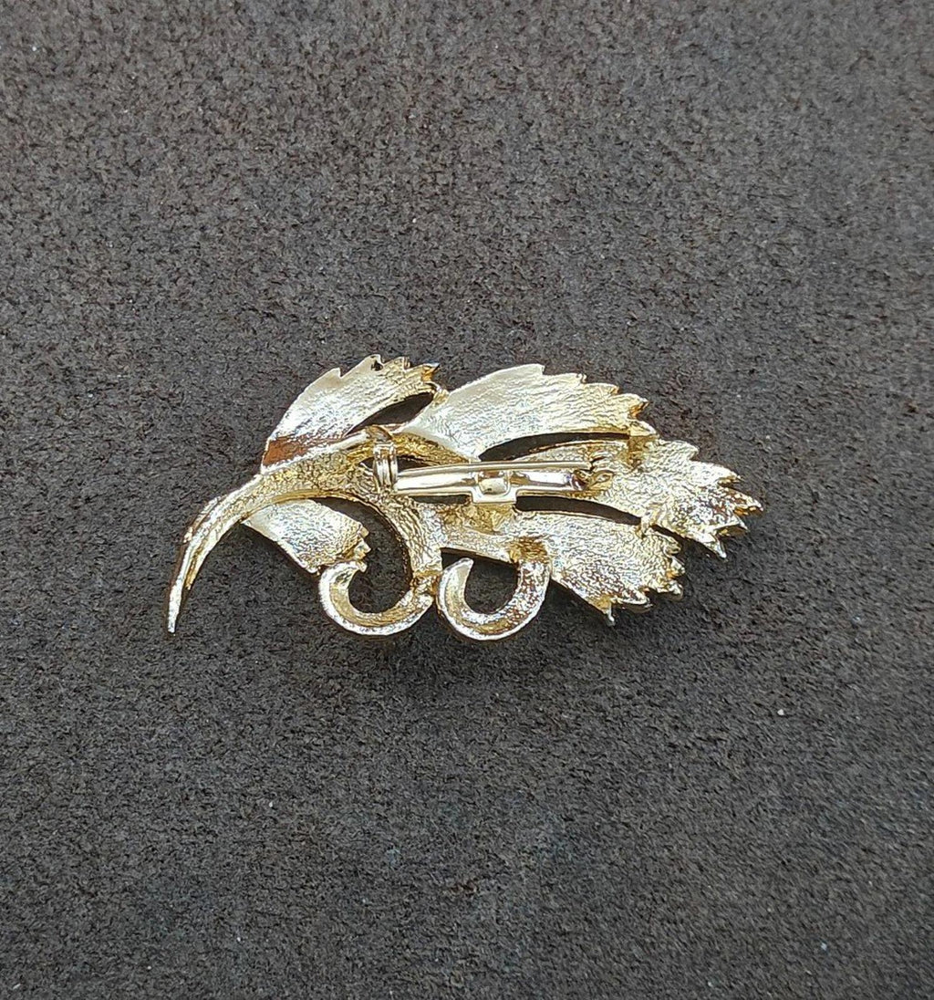 Vintage Gold Tone Abstract Textured Leaf Brooch Pin