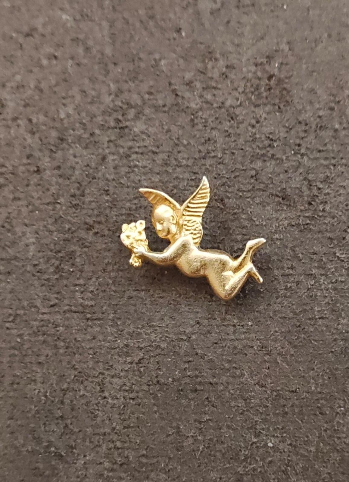 1990s Gold Tone Flying Angel Holding Flowers Brooch