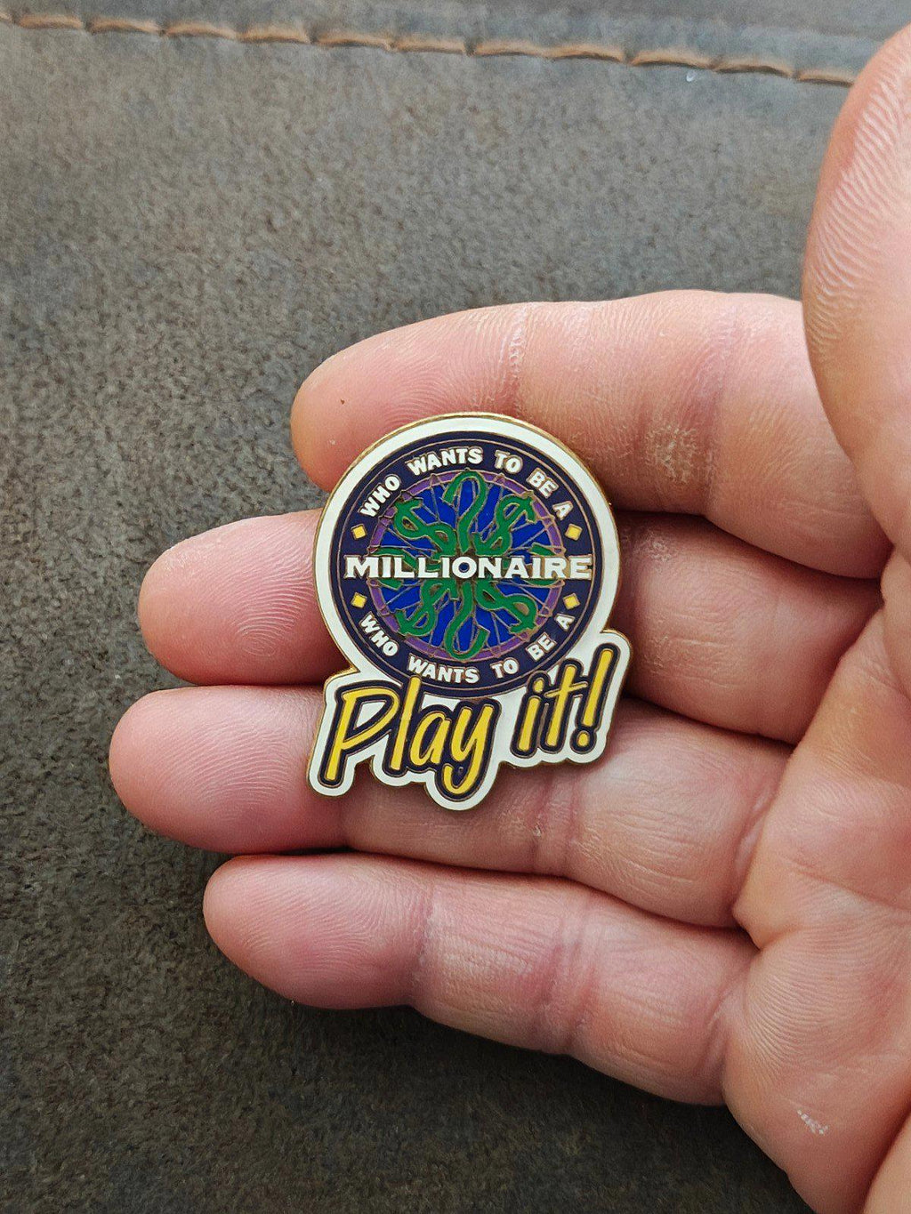 2001 Vintage (WDW) "Who Wants to Be a Millionaire: Play It!" Attraction Pin