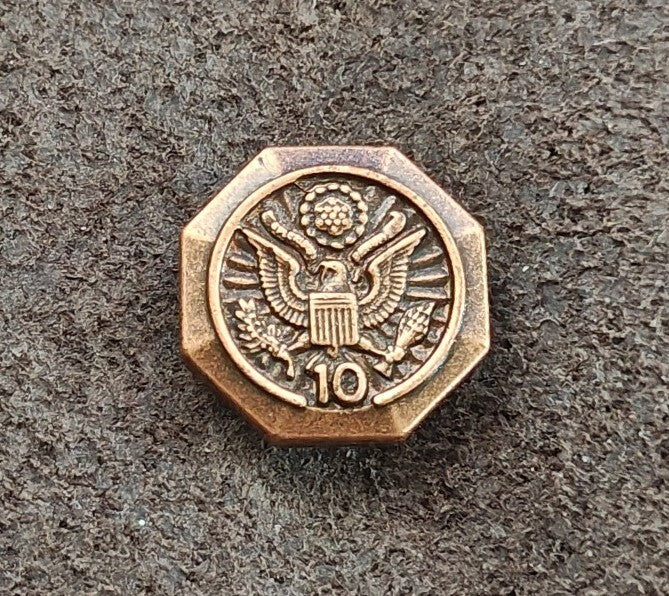 United States Federal Government 10-Year Length of Service Bronze Tone Pin