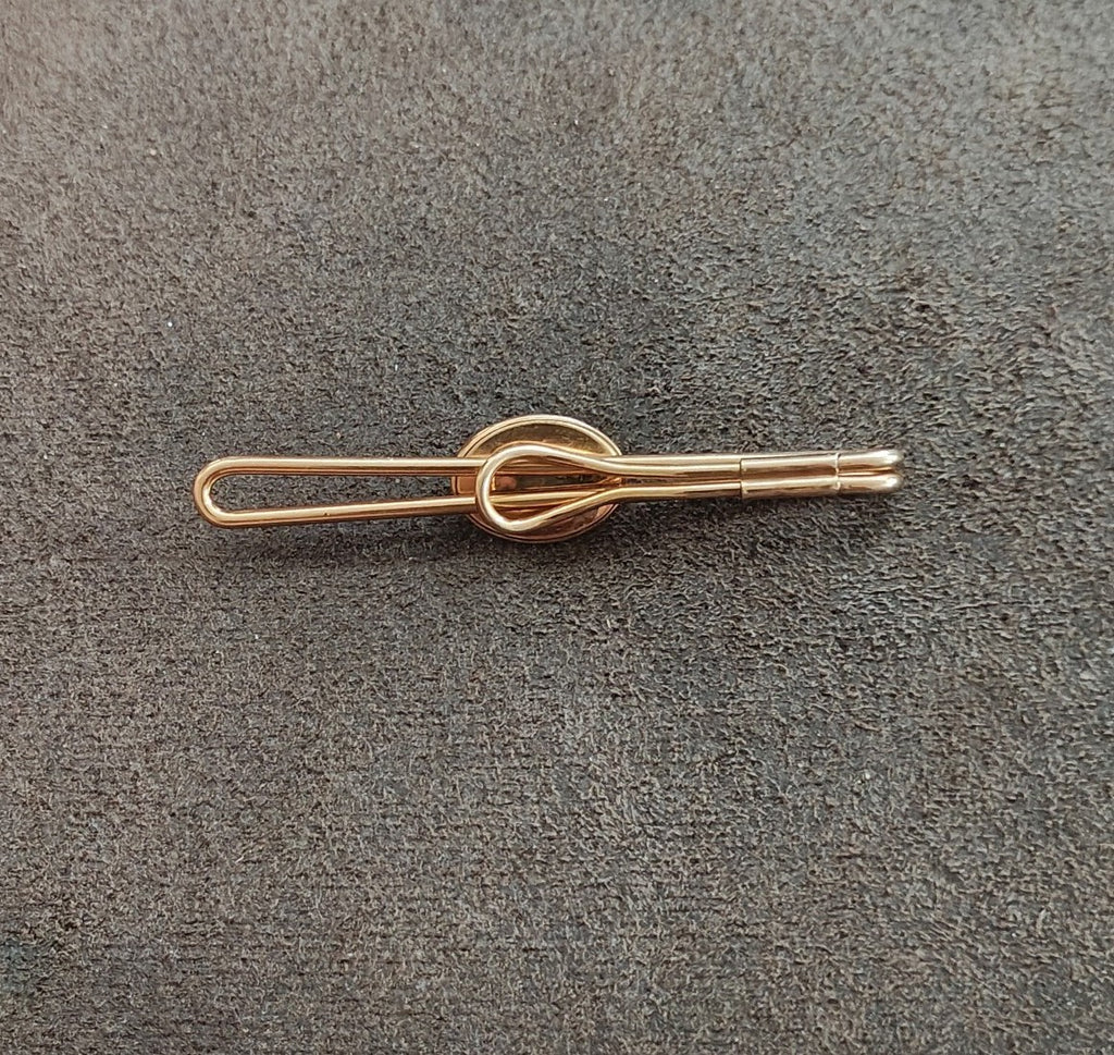 1950s Oval Blue Cabochon Gold Tone Wire Loop Tie Bar/Tie Clip