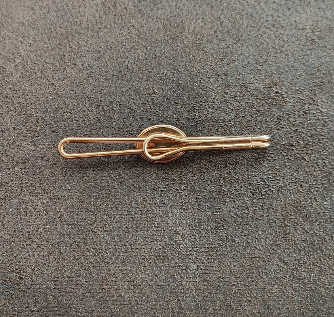 1950s Oval Blue Cabochon Gold Tone Wire Loop Tie Bar/Tie Clip