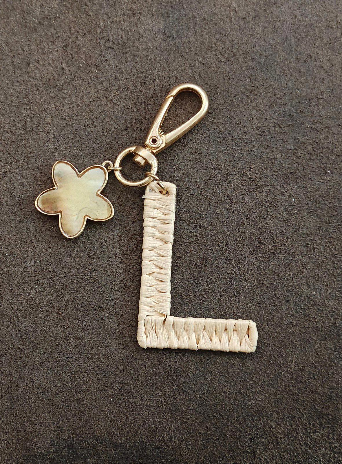 Anthropologie Monogram Letter H With Mother Of Pearl Flower Wicker Keychain