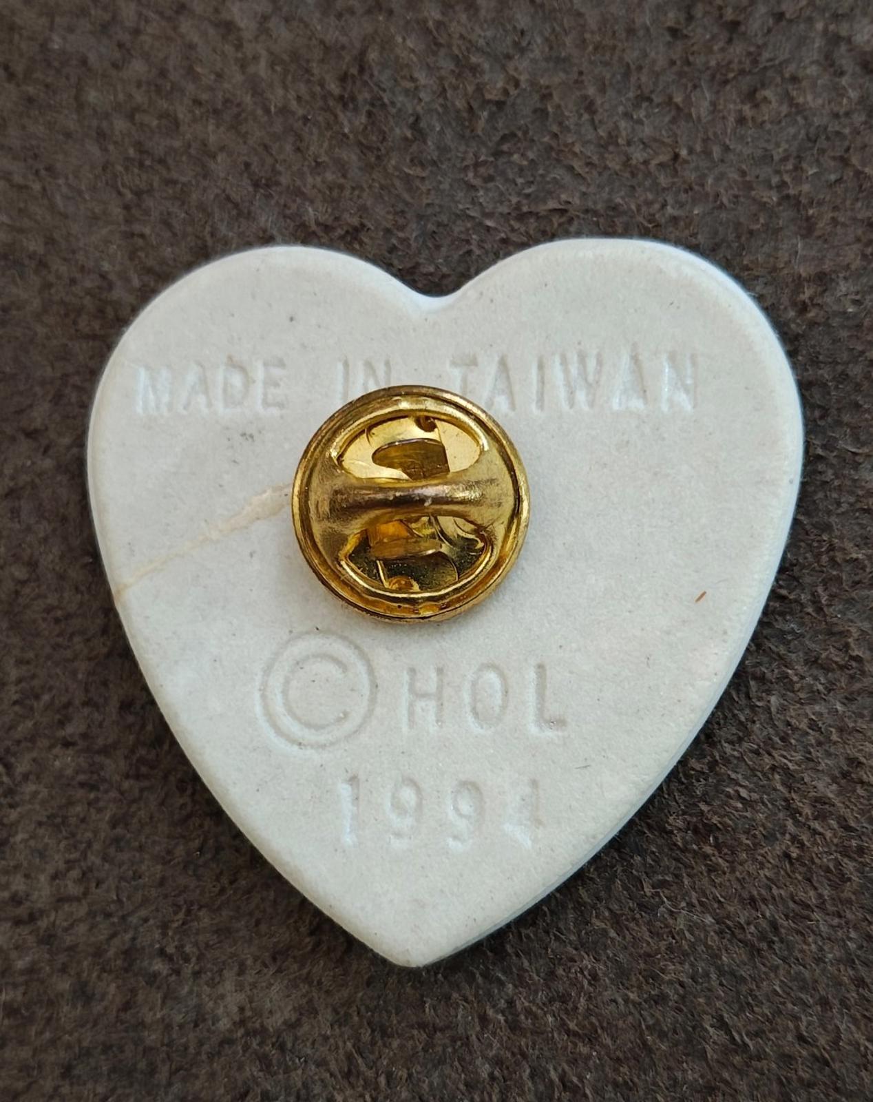 1994 House of Lloyd Jesus is the Heart of the Season Ceramic Pin