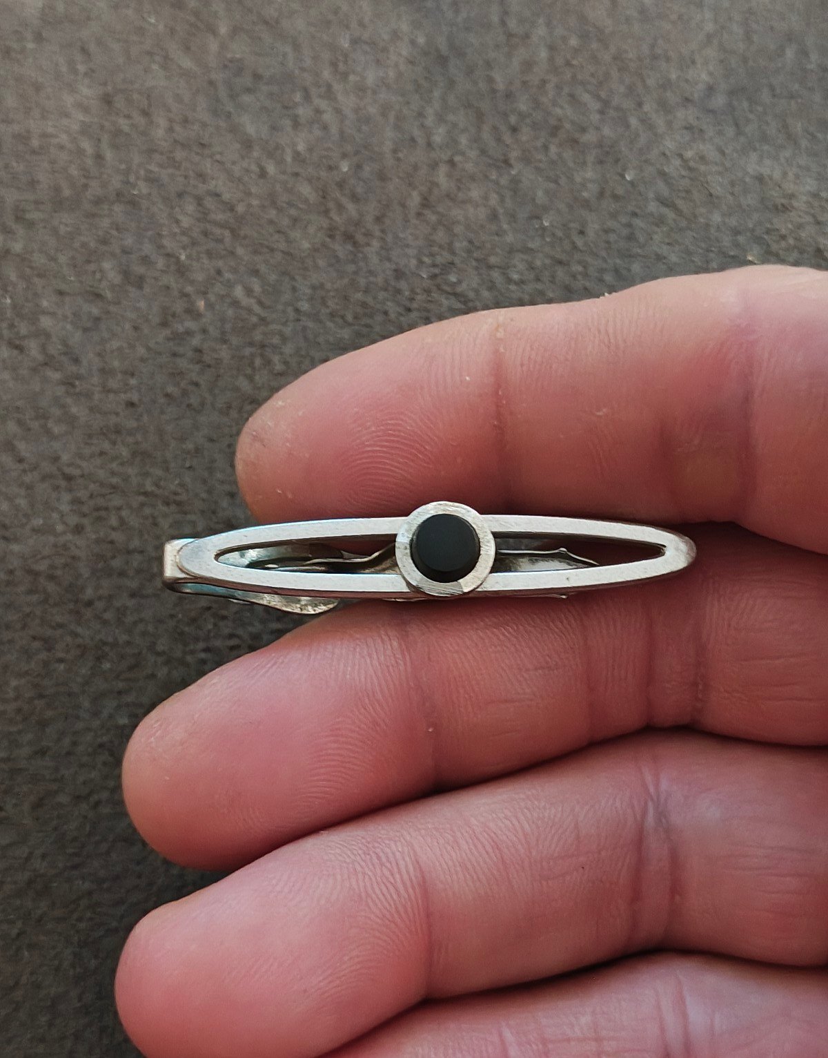 1950s/60s Swank Open Frame With a Circular Black Onyx Stone Center Tie Clip