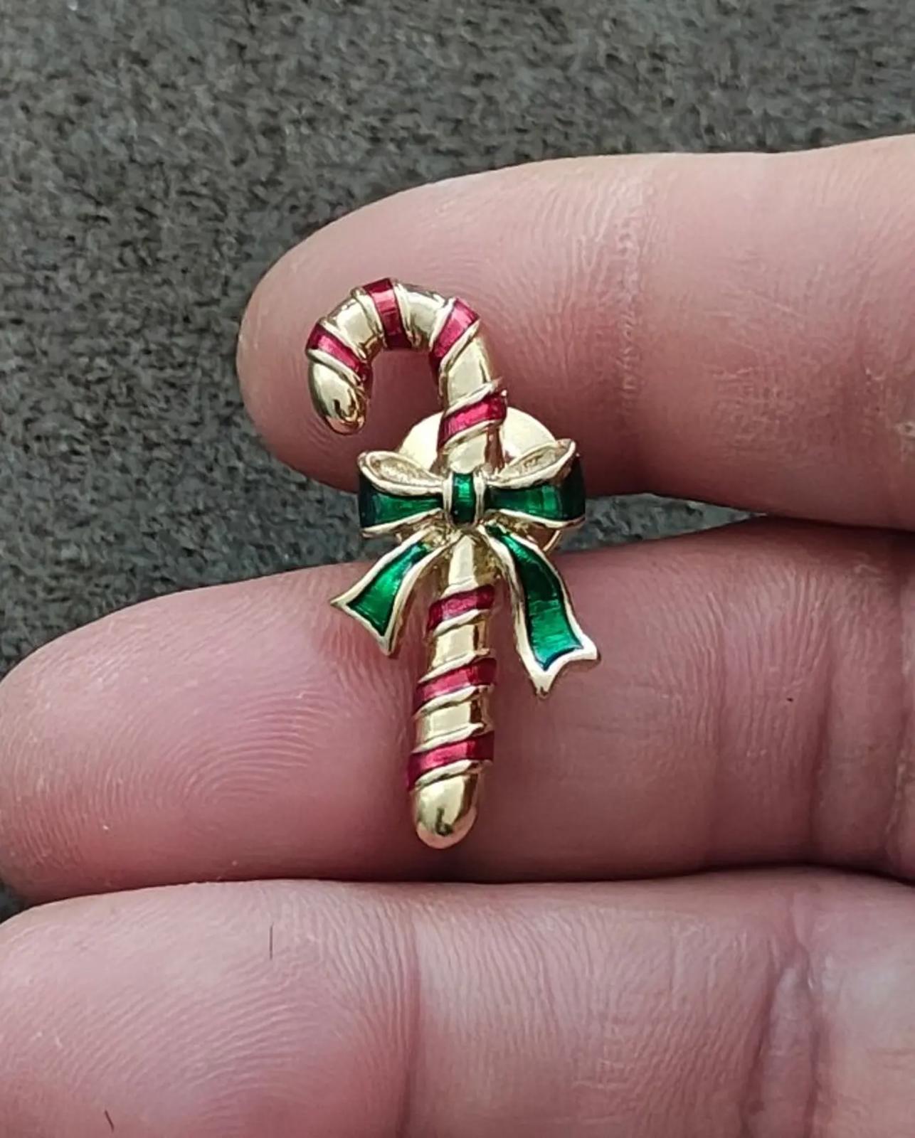 1980s Vintage Avon Candy Cane Gold Tone Enamel Pin