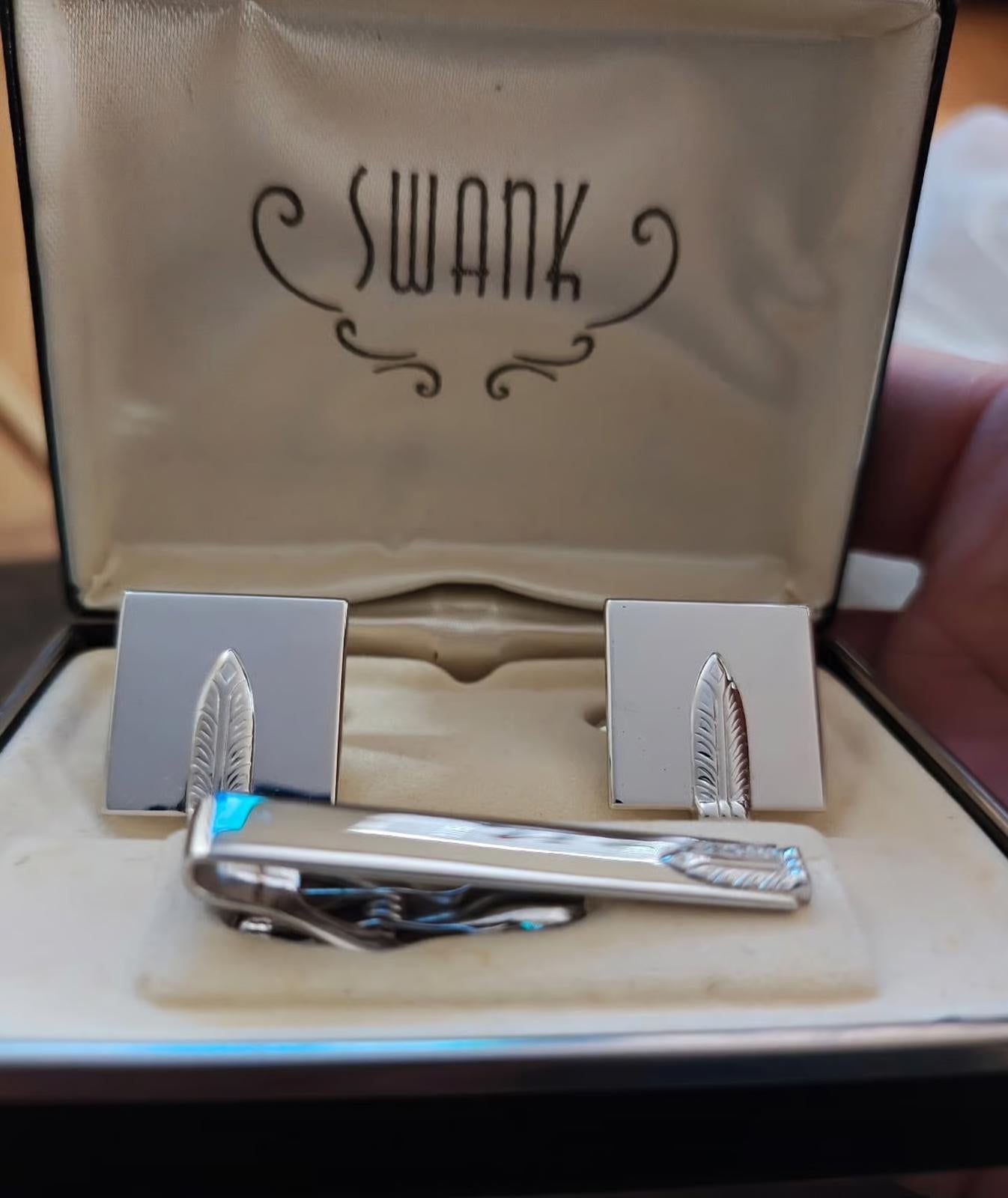 1960/70’s Swank Feather Motif Silver-tone metal cufflinks and tie bar set