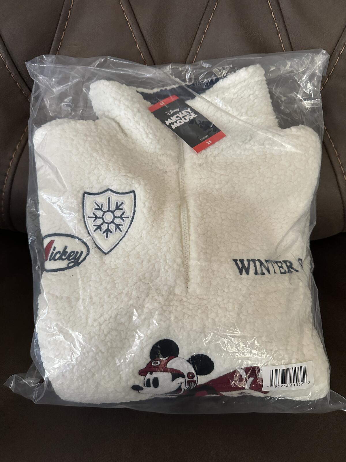 Mickey Mouse Disney Sherpa-Size Extra Small