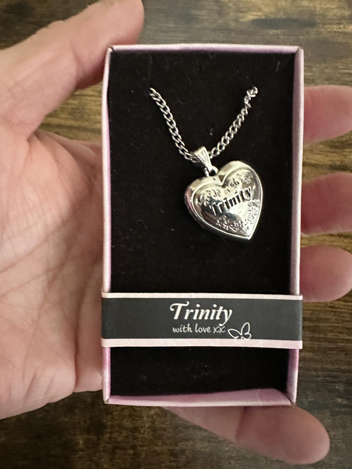 Love Lockets Silver tone Engraved Trinity Necklace
