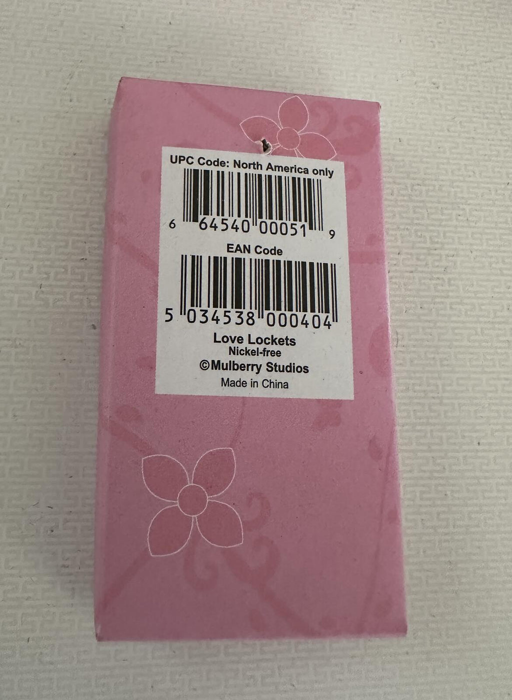 Necklace gift box label with barcode and 'Made in China' information