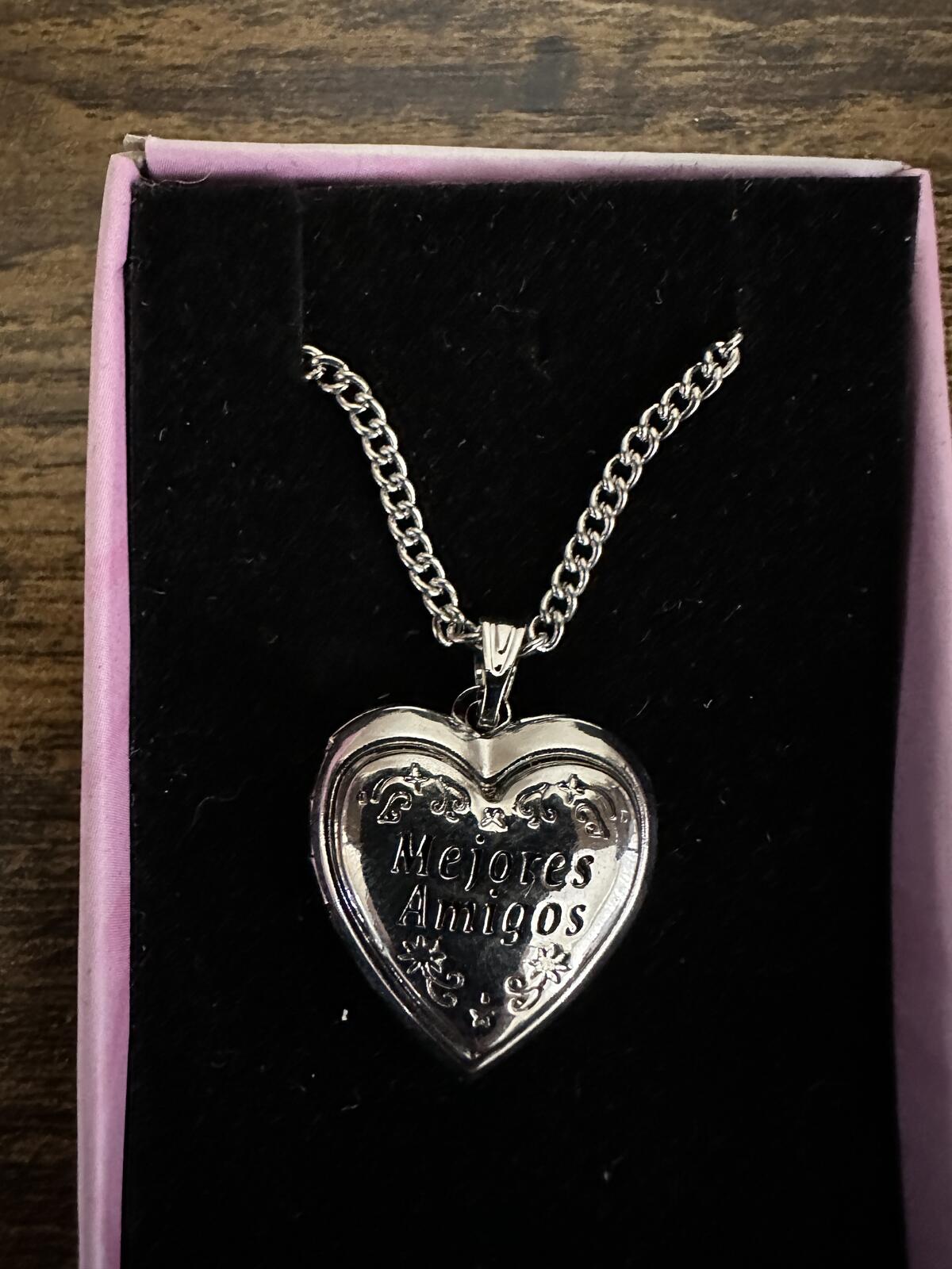Love Lockets Silver tone Engraved Mejores Amigos Necklace