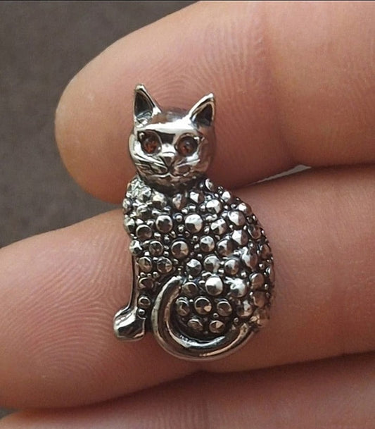 1980’s Avon Marcasite Cat Pin with Amber Colored Rhinestone