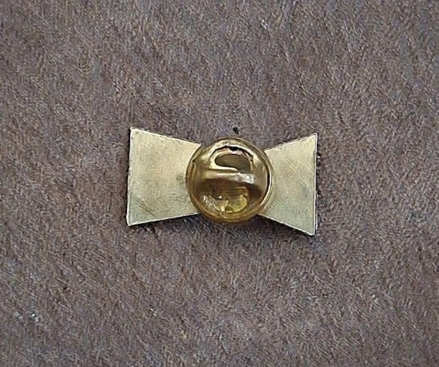 1980s Budweiser King of Beers Bow Tie Pin