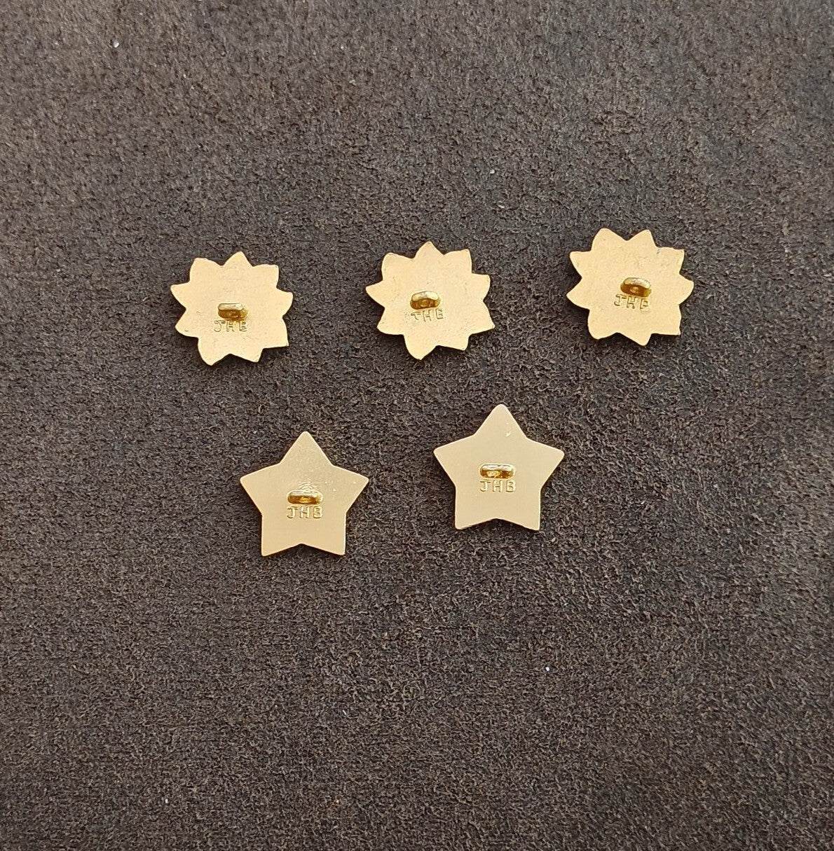 70s Set Of 5 Hand Painted Enamel Christmas Poinsettia & Geometric Stars Buttons