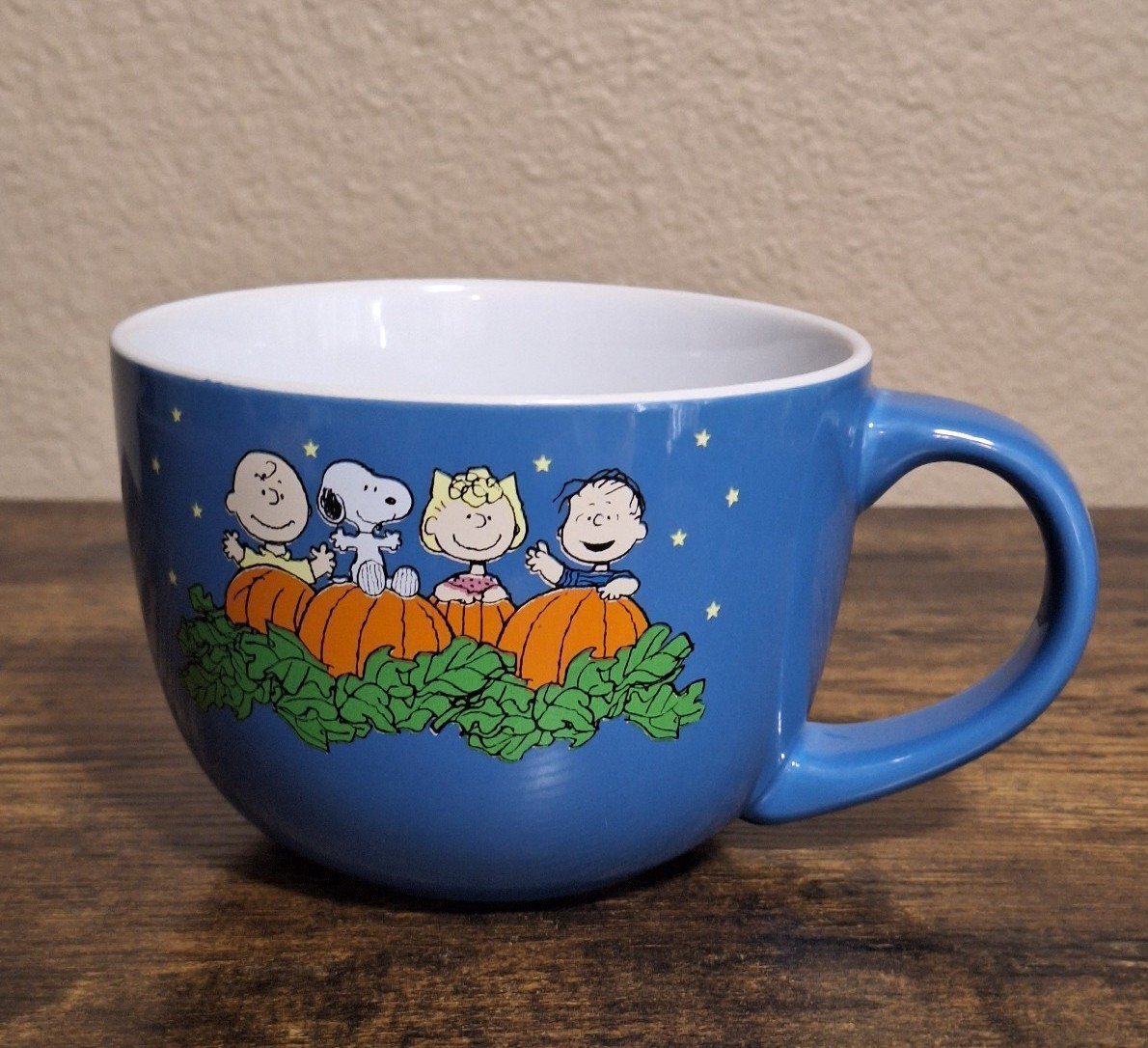 Colorful Snoopy/Peanuts Happy Halloween  Large Blue 24 oz Ceramic Soup Bowl/Mug