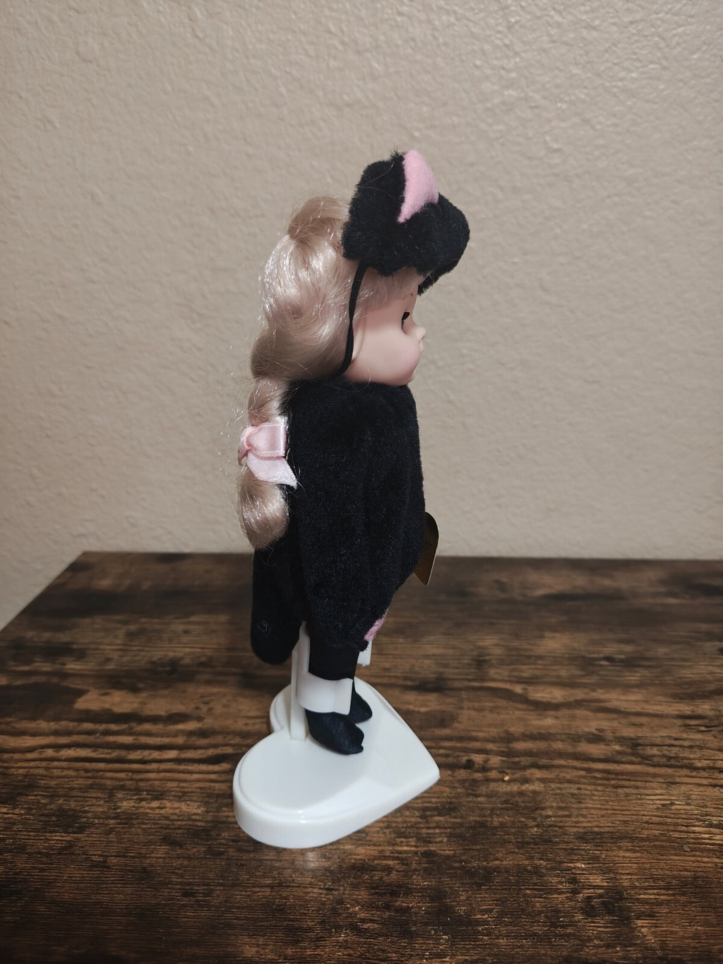 1990s Vogue Ginny Doll "Cat 'n Mouse" Collection Sleepy Eyes Doll