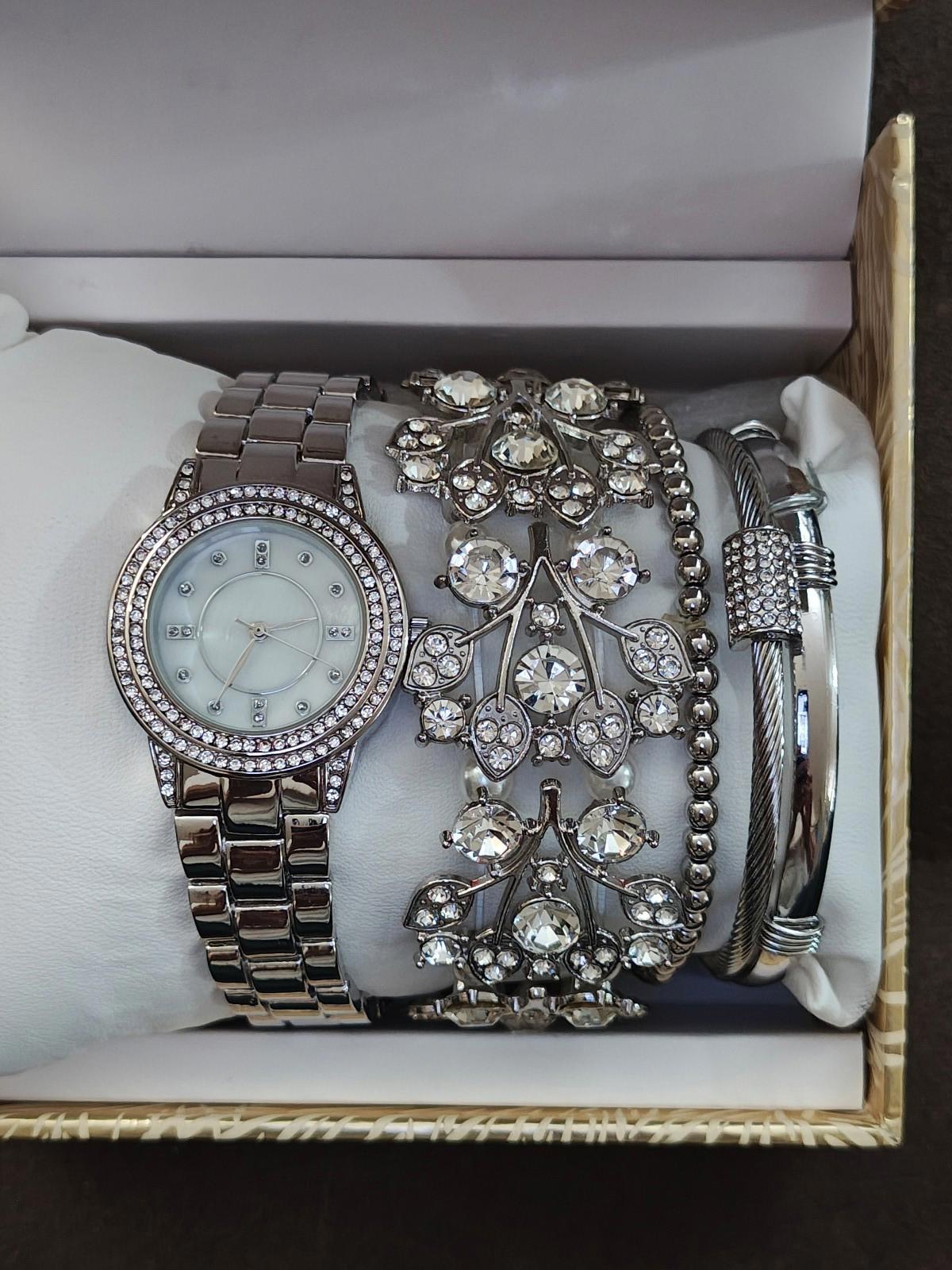 Beautiful Folio Women's Silver Tone Stackable Accessory Watch Set New In Box