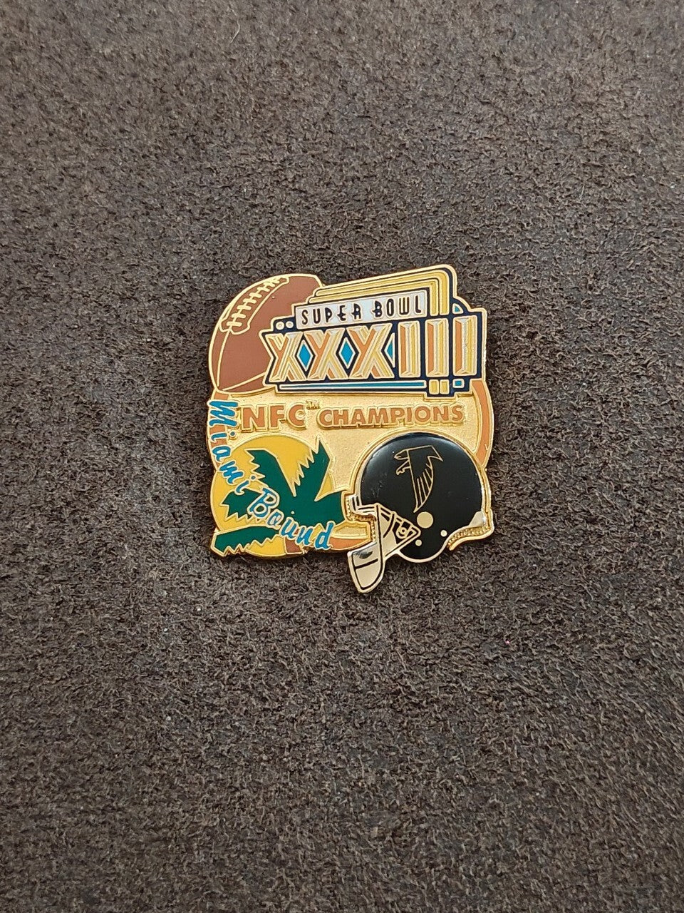 1998 Atlanta Falcons NFC Champions Super Bowl XXXIII Miami Bound Gold Tone Pin