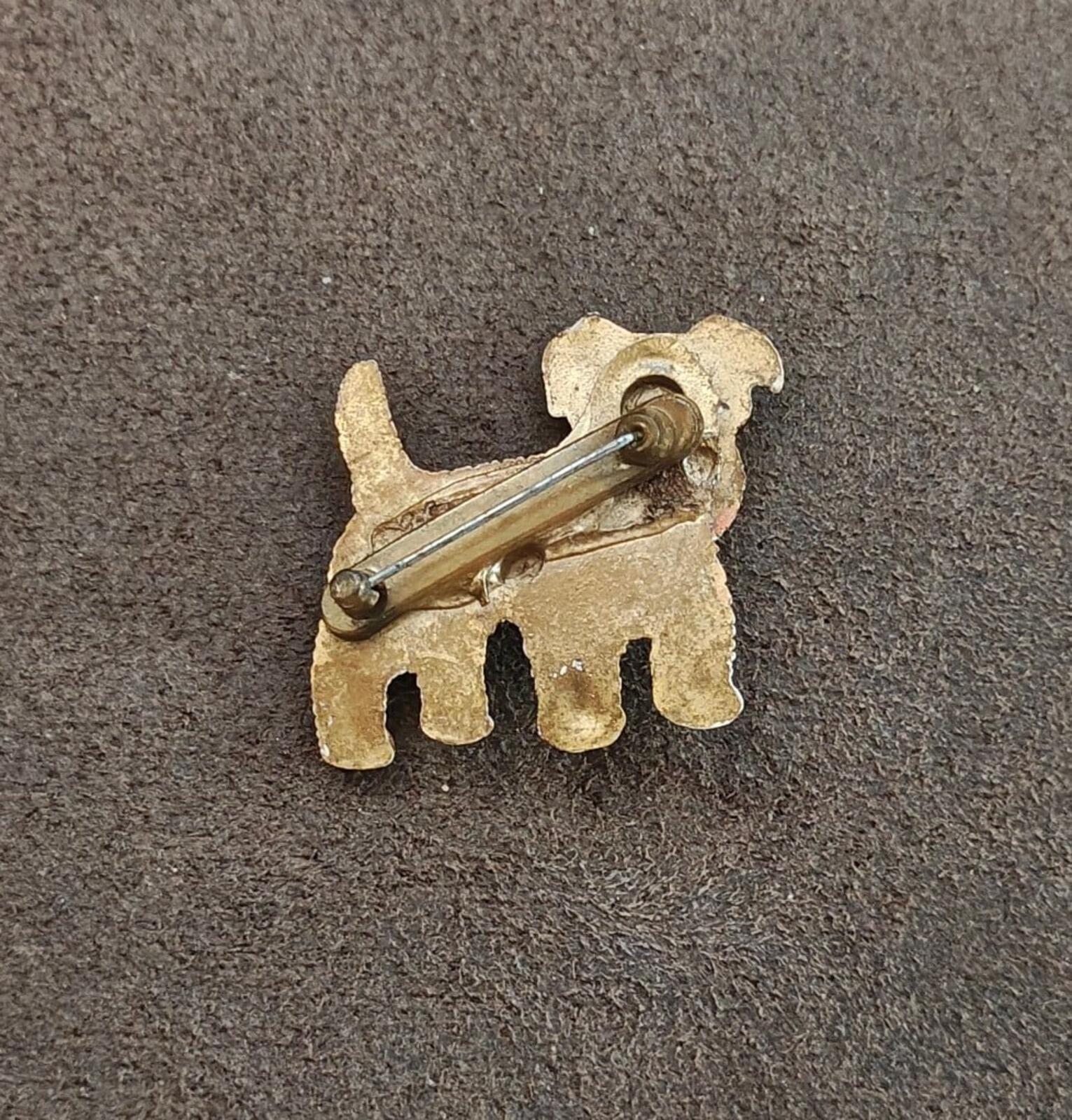 1940s/50s Articulated Head Molded Textured Terrier Brooch