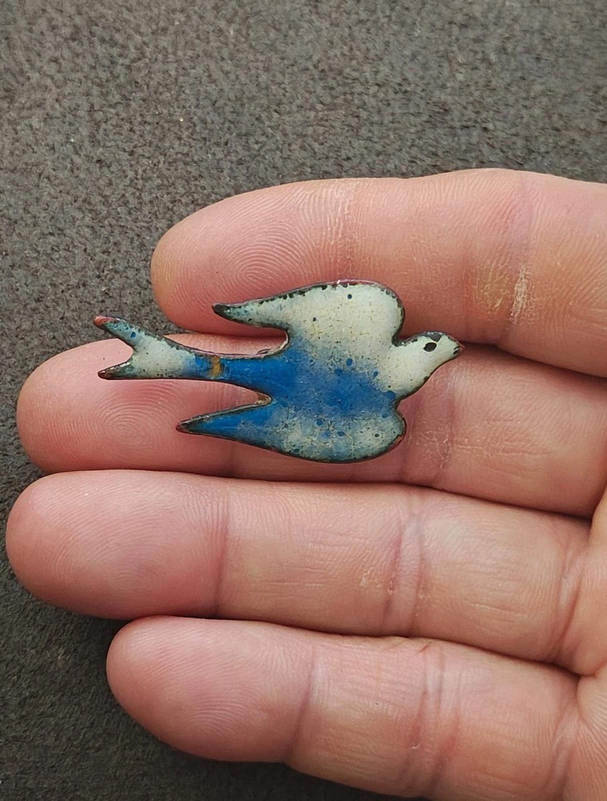 1970s Blue and White Enamel on Copper Decorative Bird Brooch