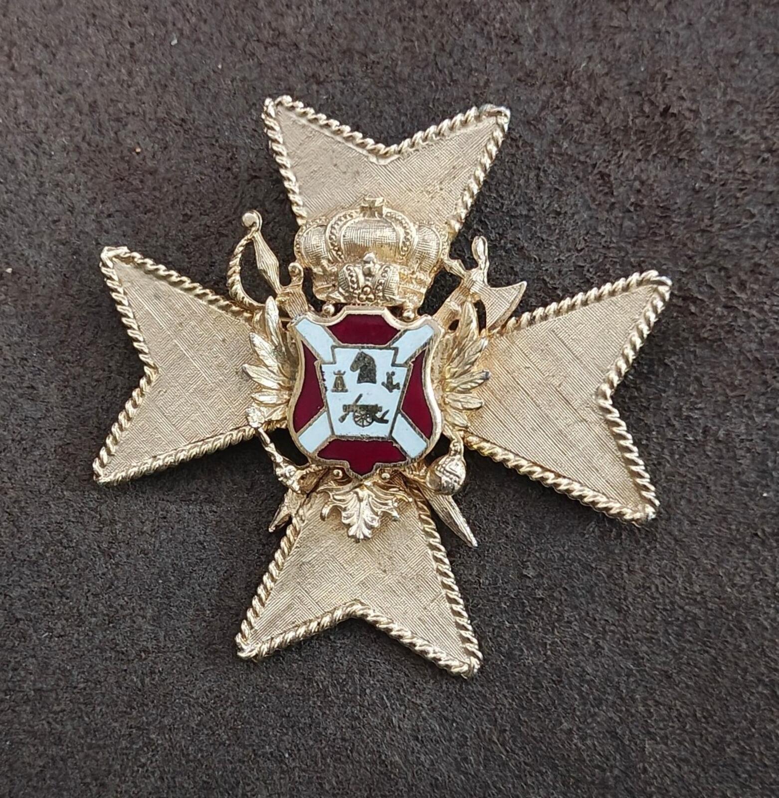 1950s Rare Coro Gold Tone With Red & White Enamel Heraldic Shield Brooch