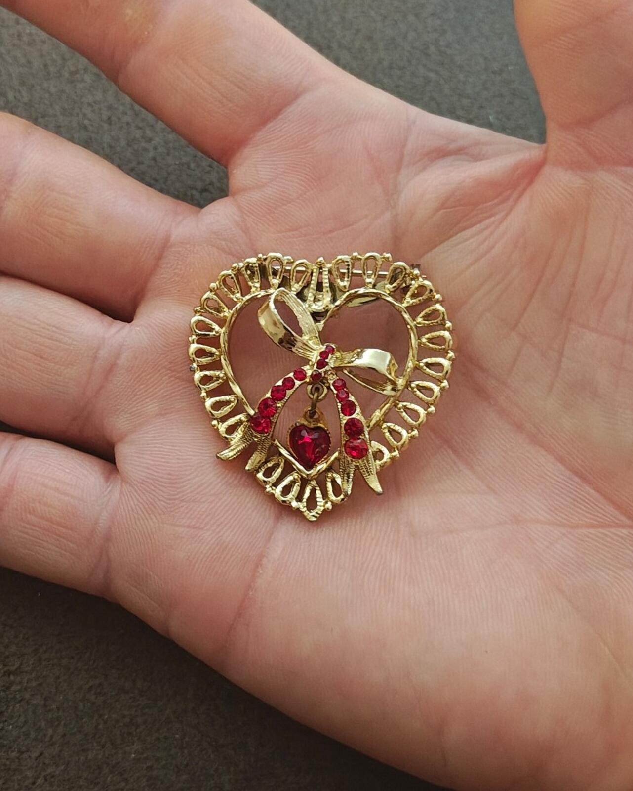 1980s  Gold Tone With Red Rhinestone Accents & a Dangling Center Heart Brooch