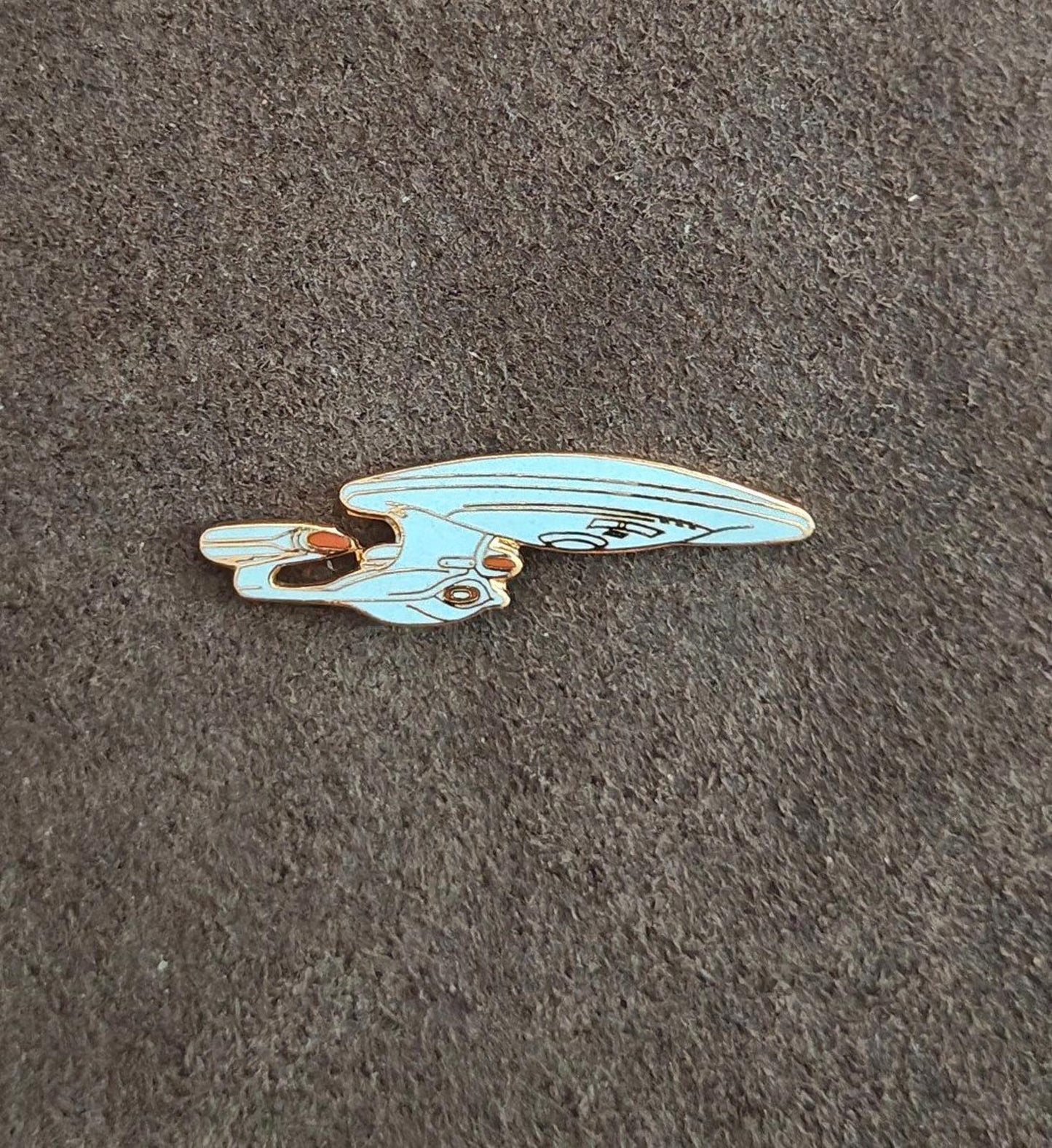 1988 Star Trek The Next Generation USS Enterprise NCC-1701-D Pin