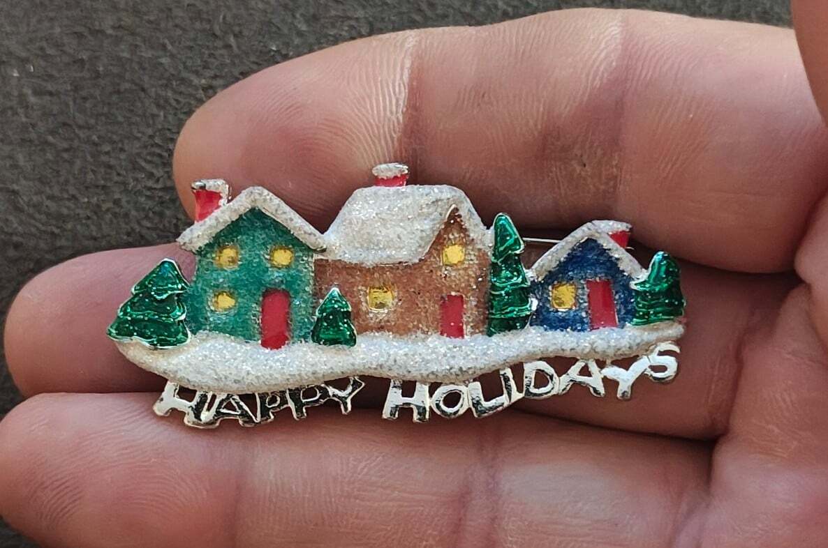 1980s Danecraft Happy Holidays Christmas Village Pin