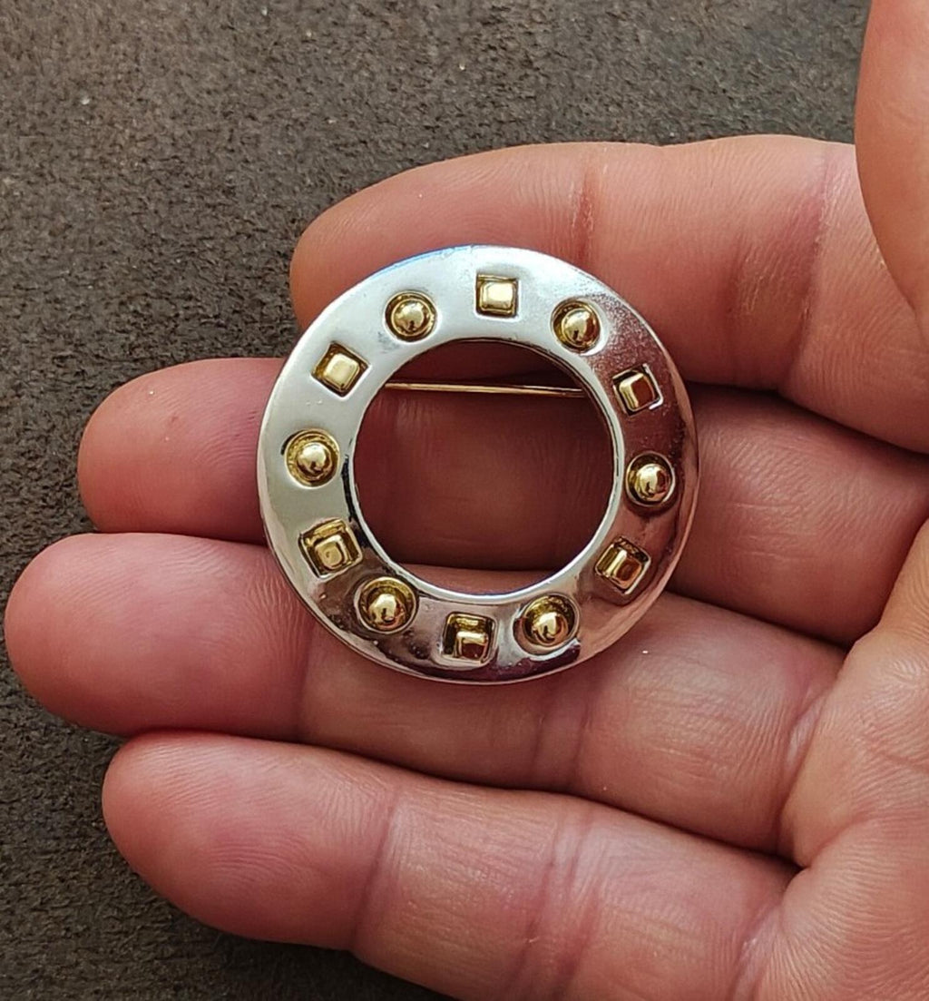 1980s Open Circle Two Tone Brooch Designed By ⁠Danecraft