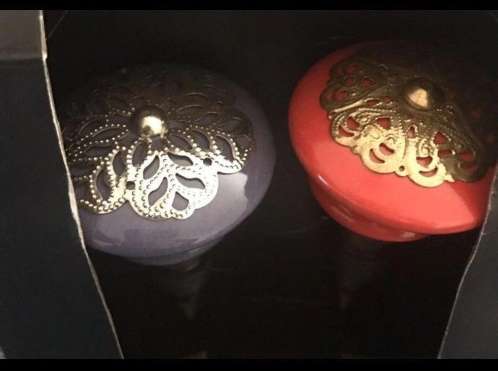Beautiful Set Of Ceramic Door Knob Cork Purple And Red Wine Stoppers