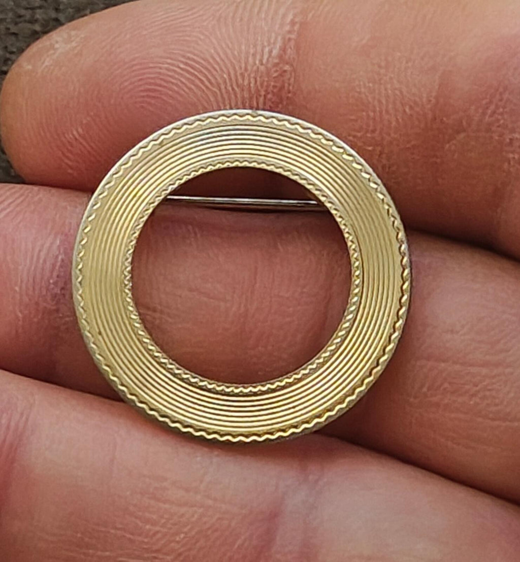 1950s/60s Gold Tone Textured Circle Brooch