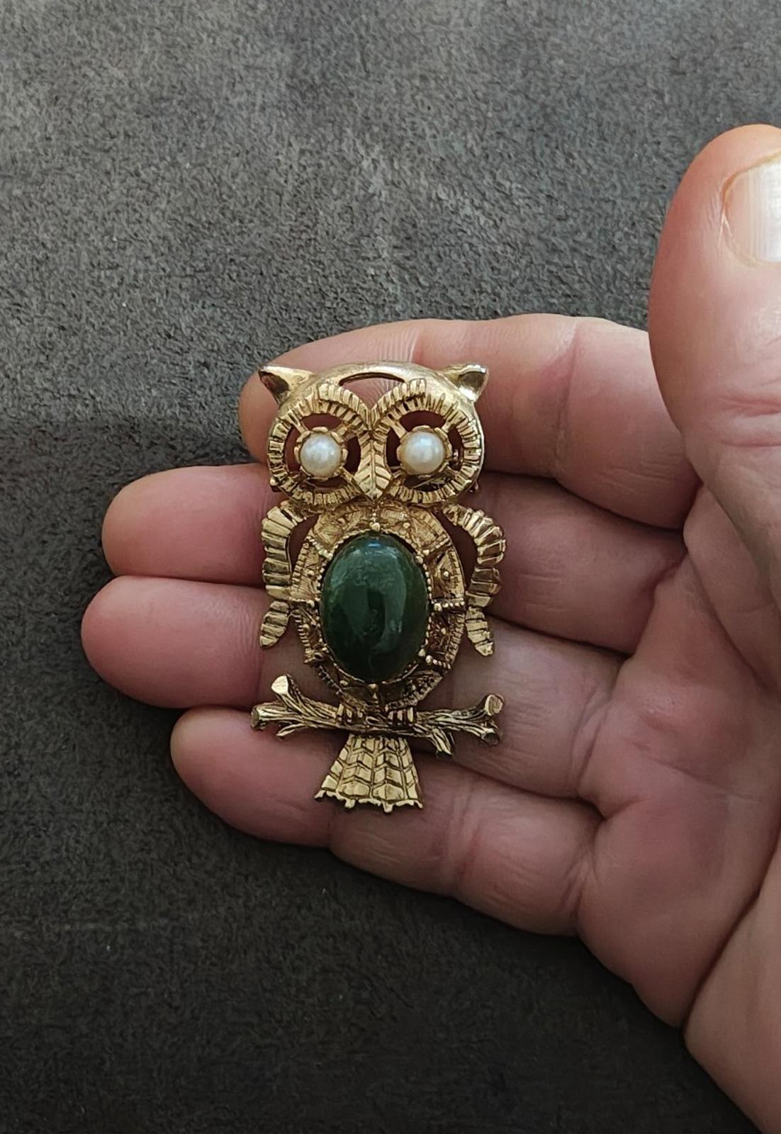 70s Vintage Owl Brooch With Green Cabochon Belly Stone And Faux Pearl Eyes