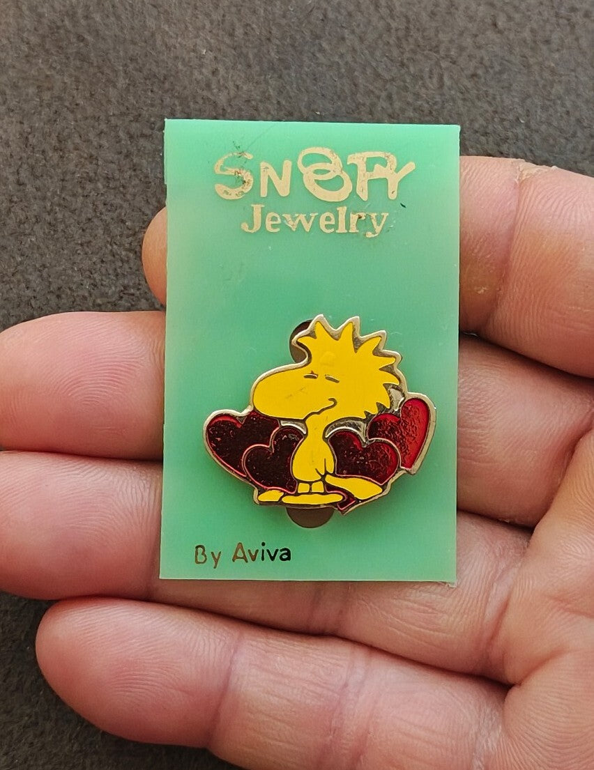 1970s/80s Aviva Peanuts Woodstock With Red Hearts Cloisonné Enamel Pin On Card