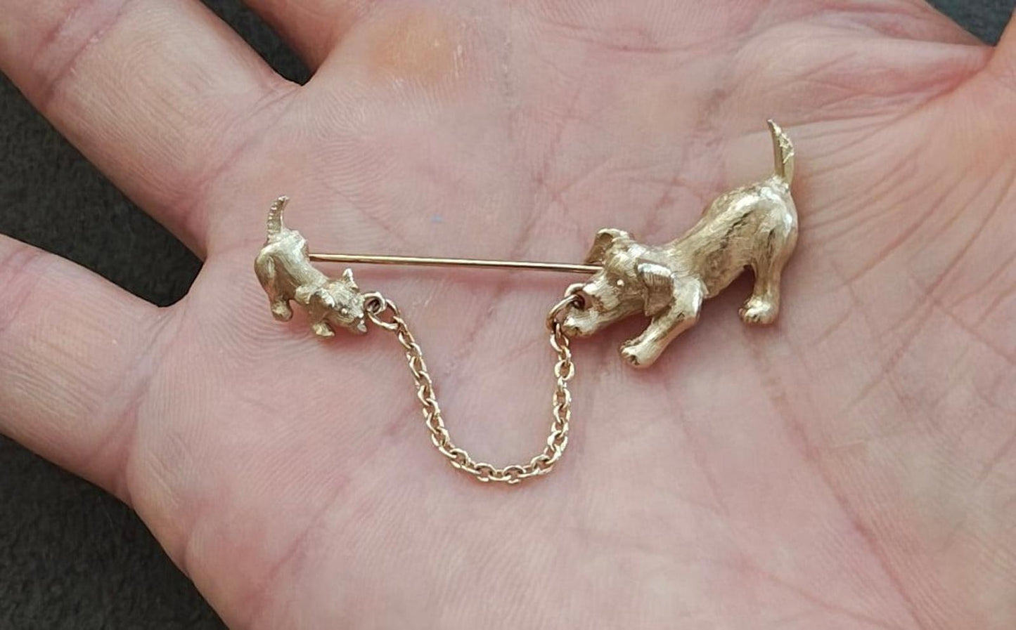 1980's Avon Playing Dogs Gold Tone Stick Pin Dangle Stick Pin