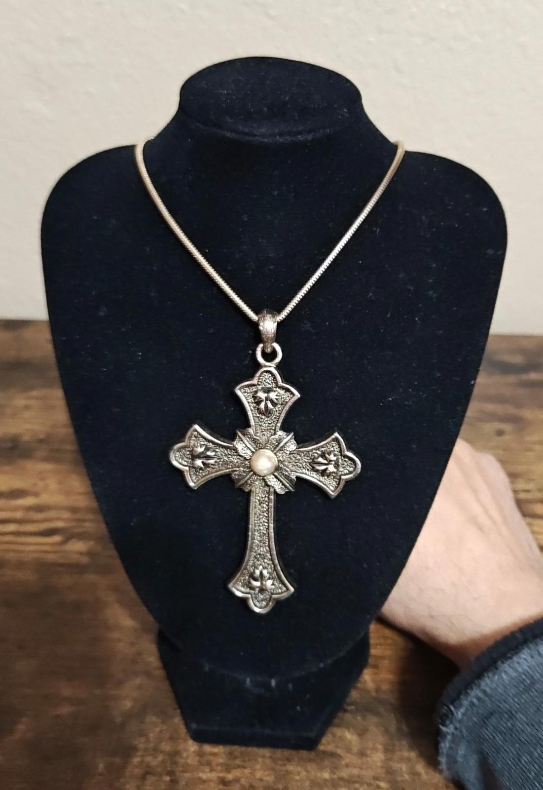 Sarah Coventry 1975 Limited Edition "Peace" Cross Pendant Necklace