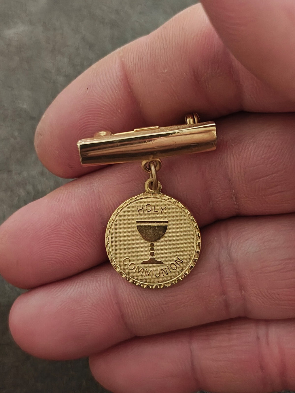 1960s/70s Gold Tone Catholic First Holy Communion Pin