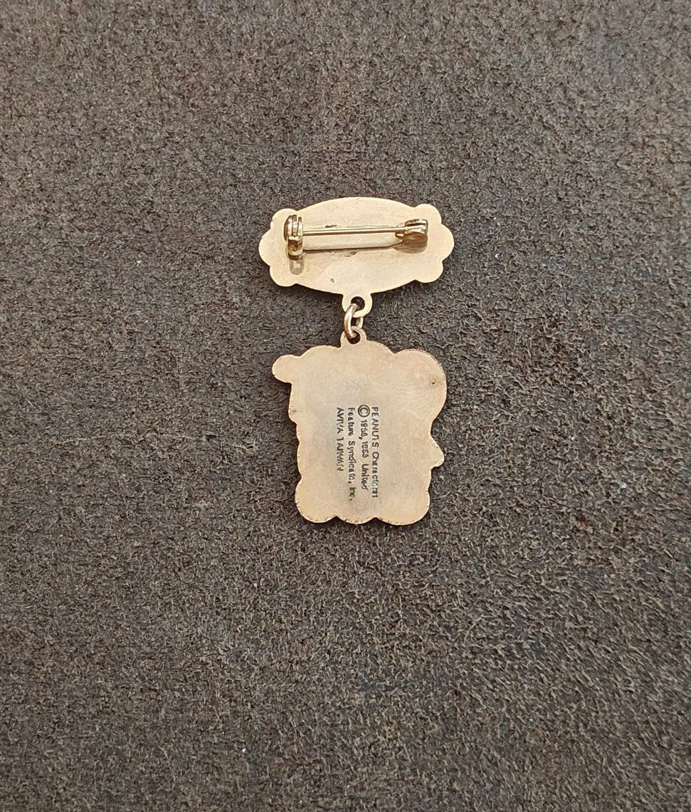 1970s/80s Peanuts Snoopy "World's Greatest Party-Goer" Award Dangle Pin