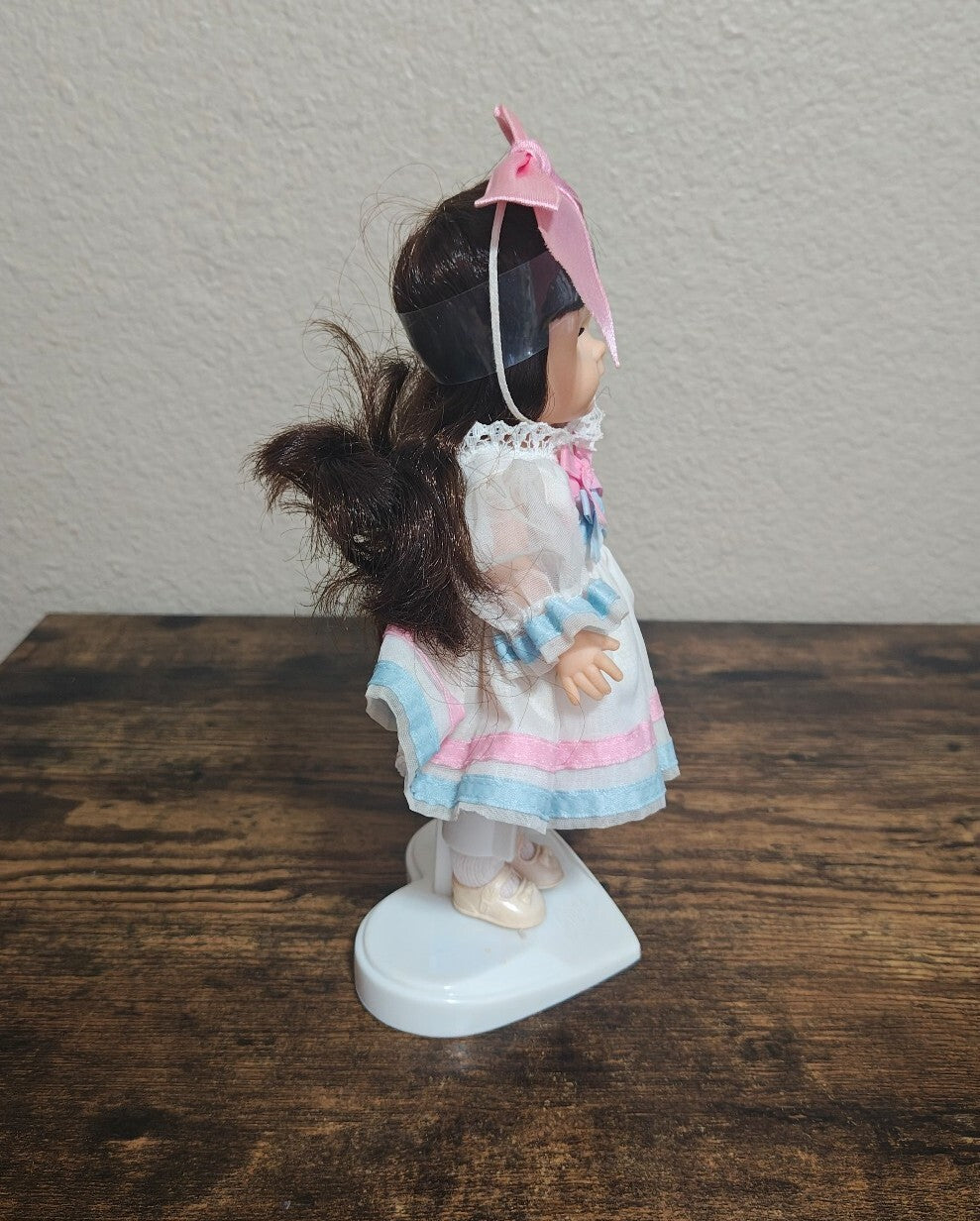 1980s Vogue Ginny Sleepy Eyes Doll in White, Pink & Blue Party Dress