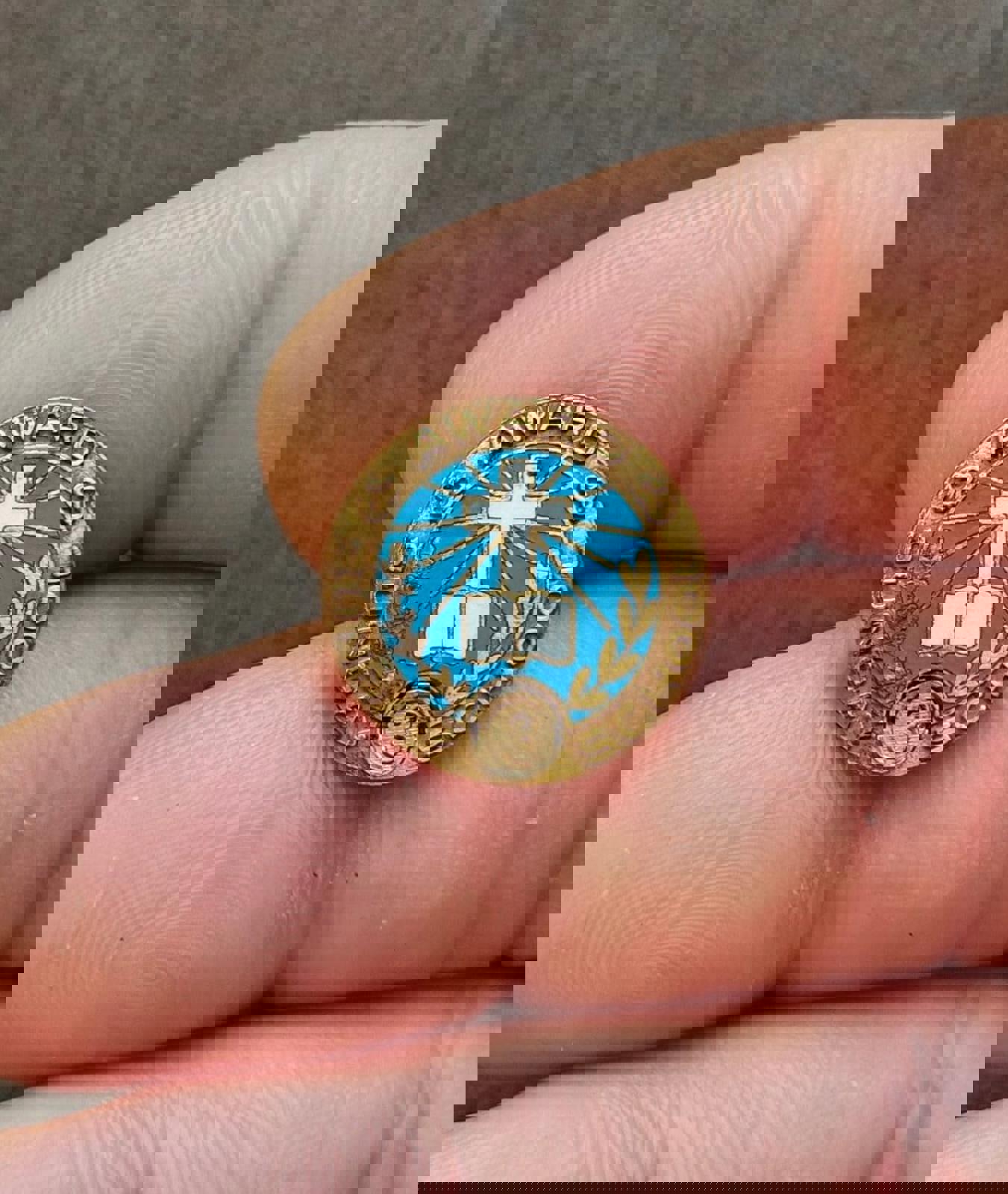 1950's/60's Vintage Sunday School Attendance Award Gold Tone Pin