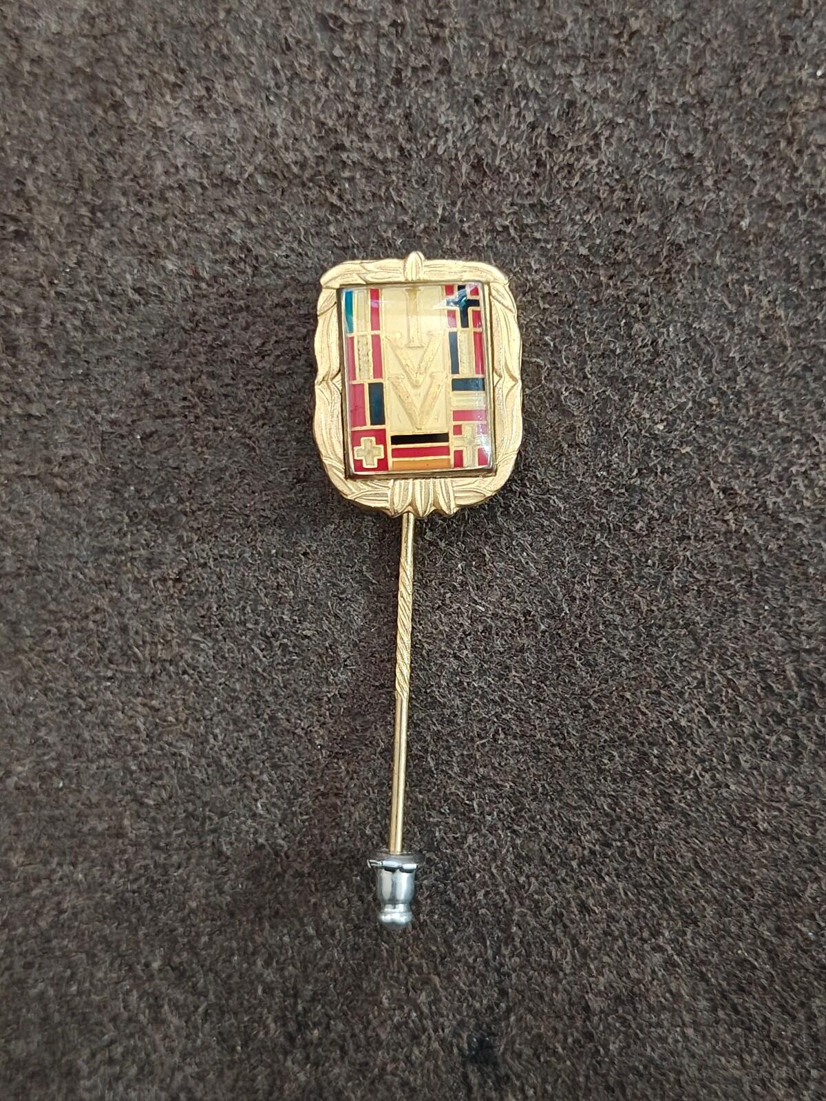 1960s International Federation of Popular Sports (IVV) Honorary Hiking Badge Pin