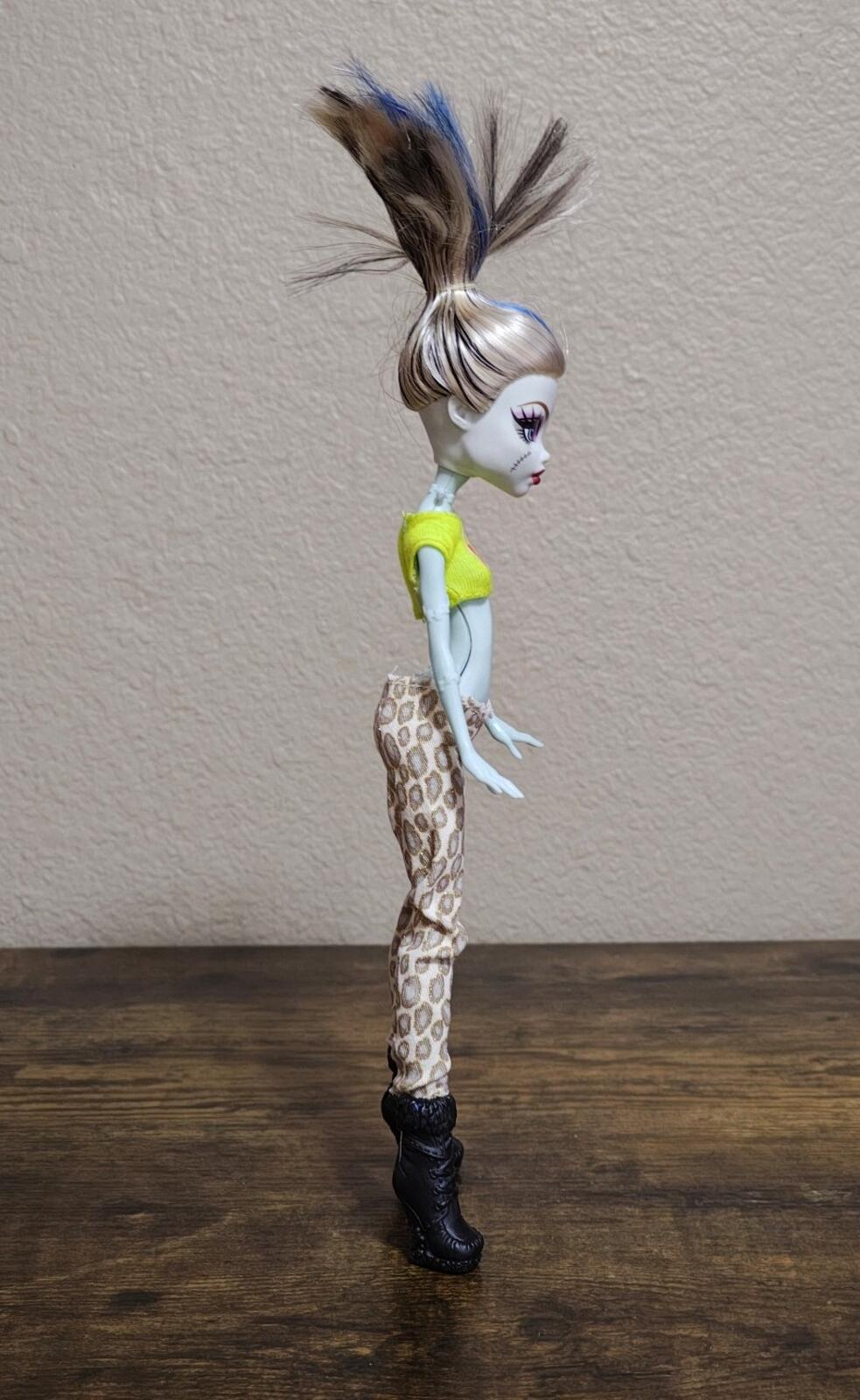 2008 Monster High Frankie Stein Doll With Green Top & Leopard Pants