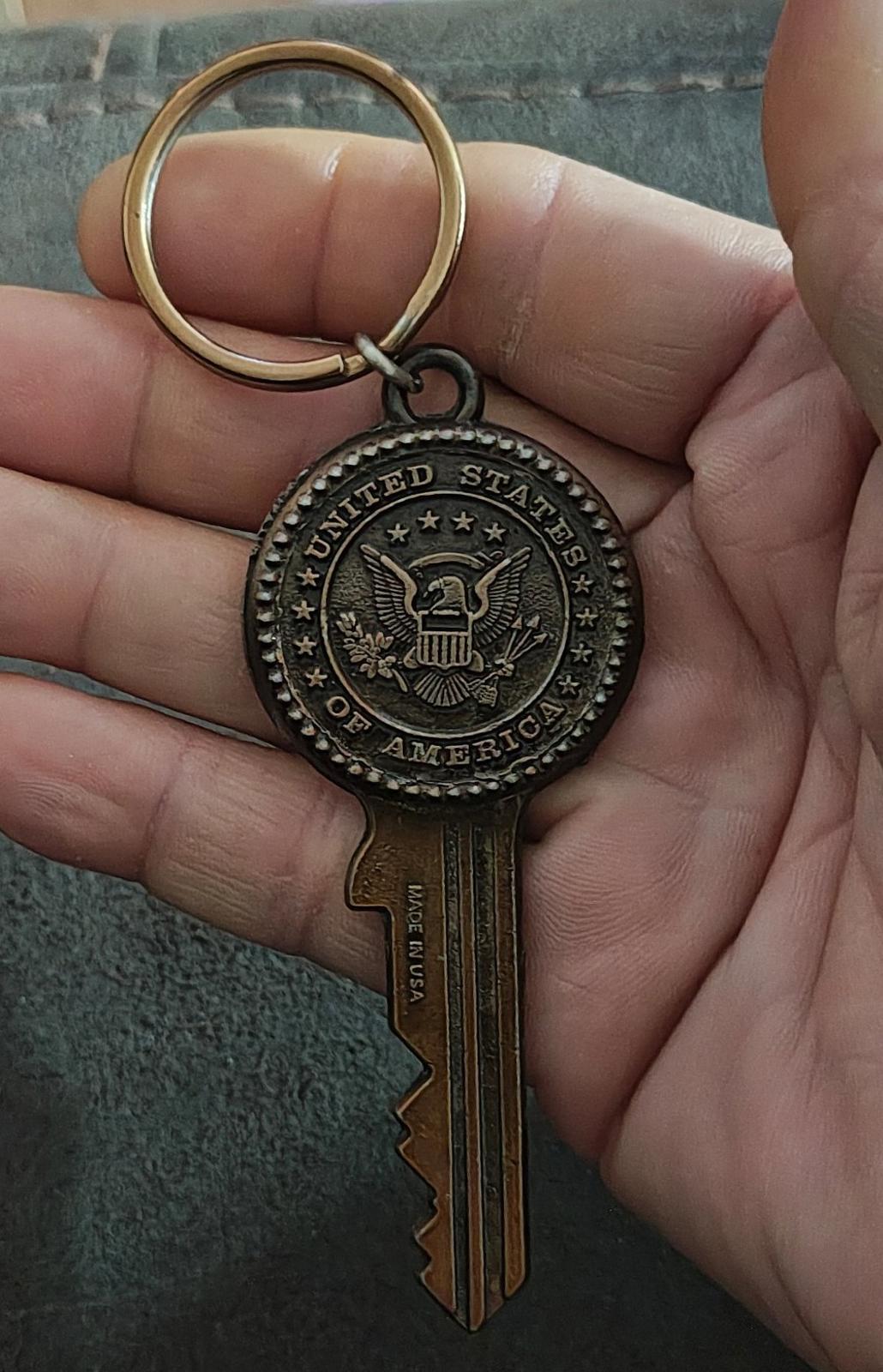70s/80s Vintage USA US Capital Washington DC Travel Souvenir Keychain