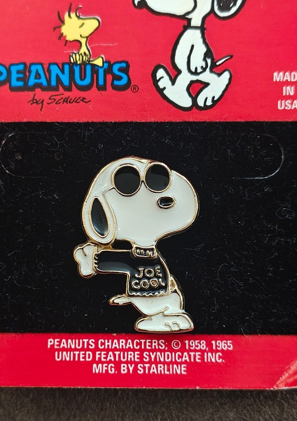 1980s Peanuts Snoopy Joe Cool Gold Tone Enamel Pin