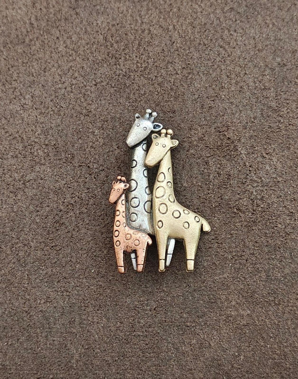 1980s Tricolor Giraffe Family Brooch