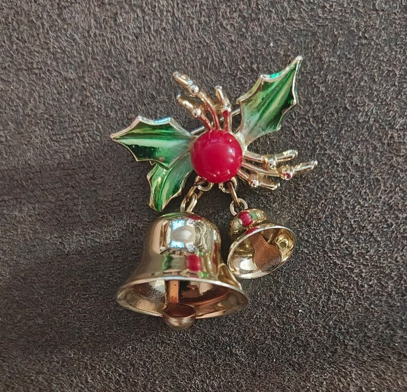 1980s Christmas Holly & Jingle Bells Gold Tone Enamel Brooch Pin