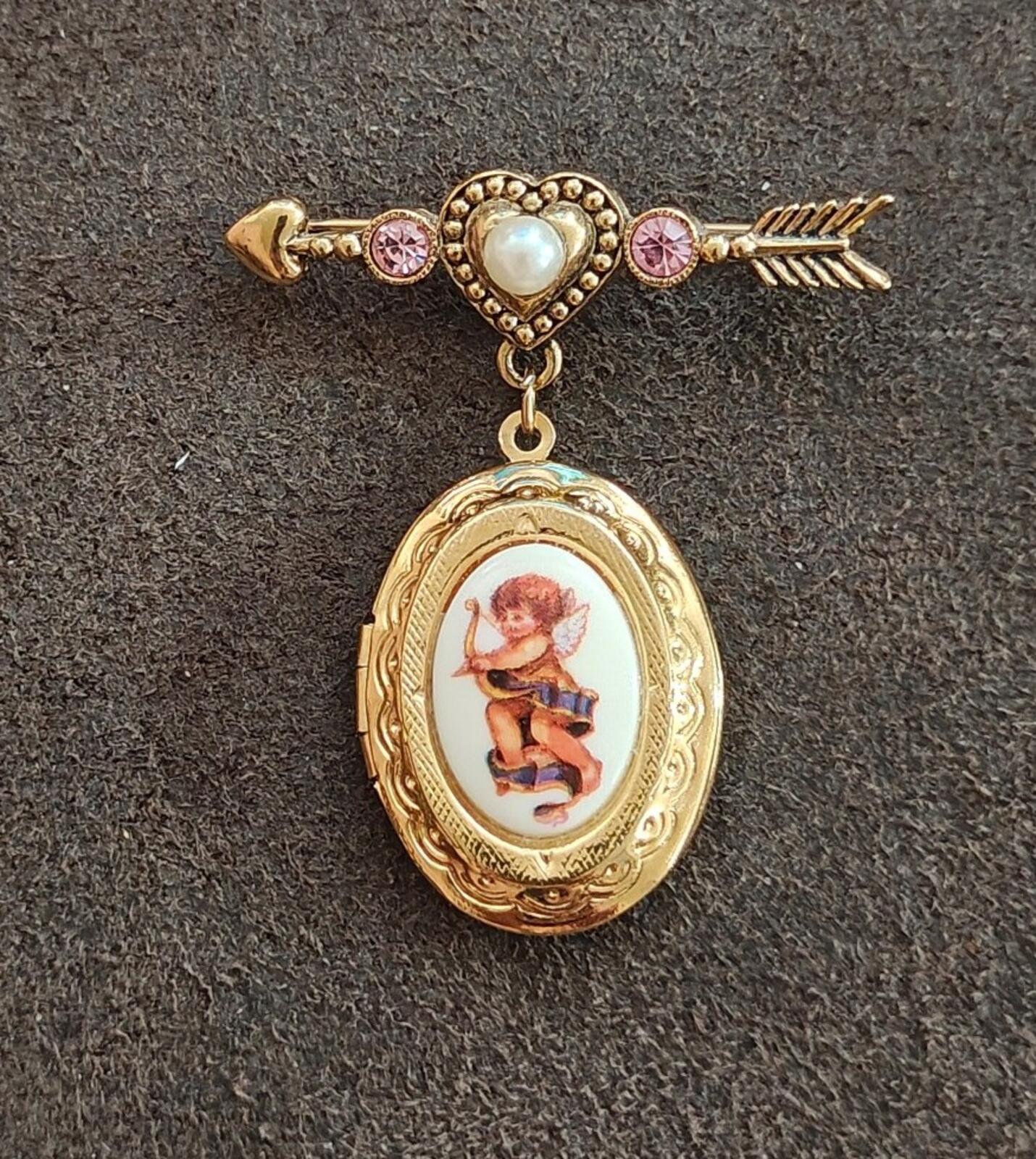 1995 Avon "Cherished Moments" Cupid Gold Tone With Rhinetones Locket Pin Brooch