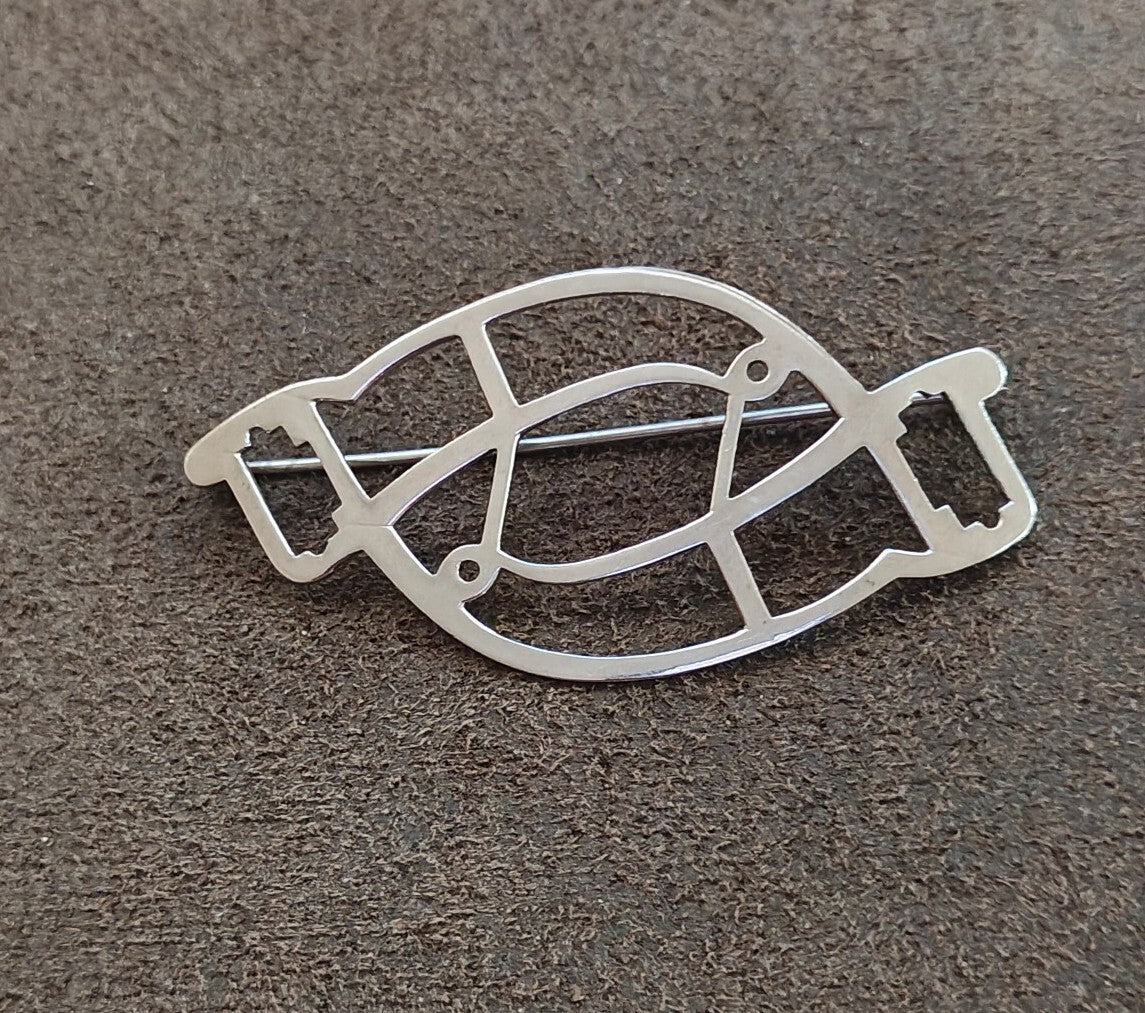 1930s Stamped Coro Duette Silver Tone Coro Duette Brooch Frame