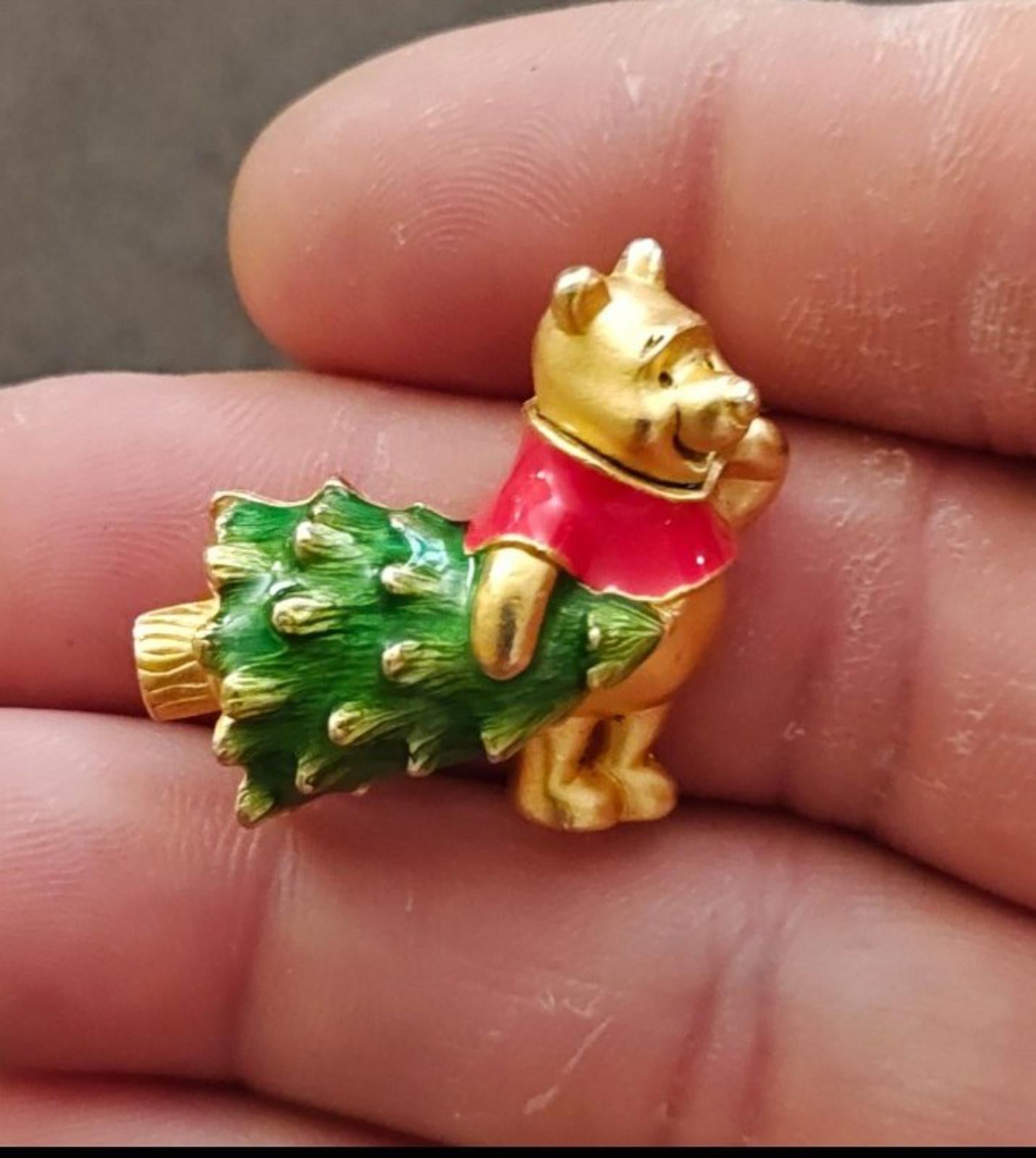 1980s Disney Winnie The Pooh Carrying a Christmas Tree Gold Tone Enamel Brooch